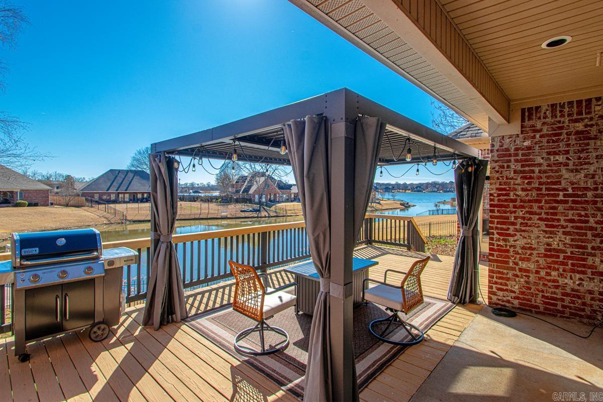 5015 Caribbean Drive W Benton, AR 72019