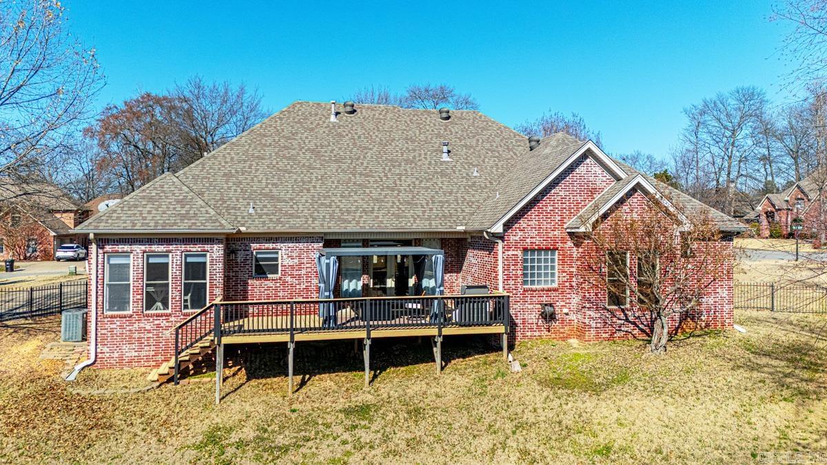 5015 Caribbean Drive W  Benton, AR