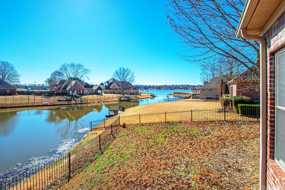 5015 Caribbean Drive W  Benton, AR