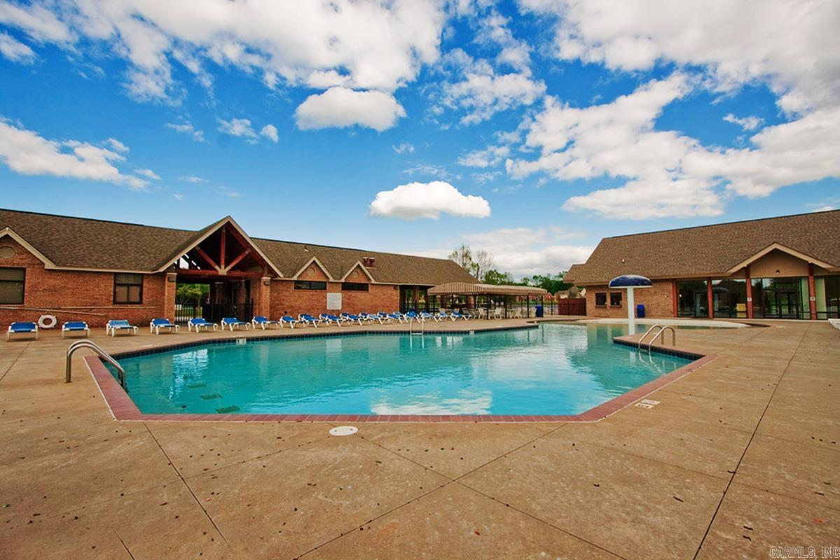 5015 Caribbean Drive W  Benton, AR