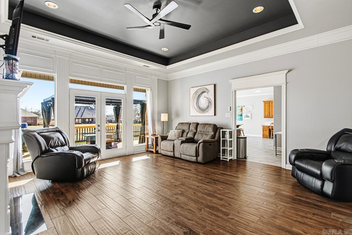 5015 Caribbean Drive W  Benton, AR