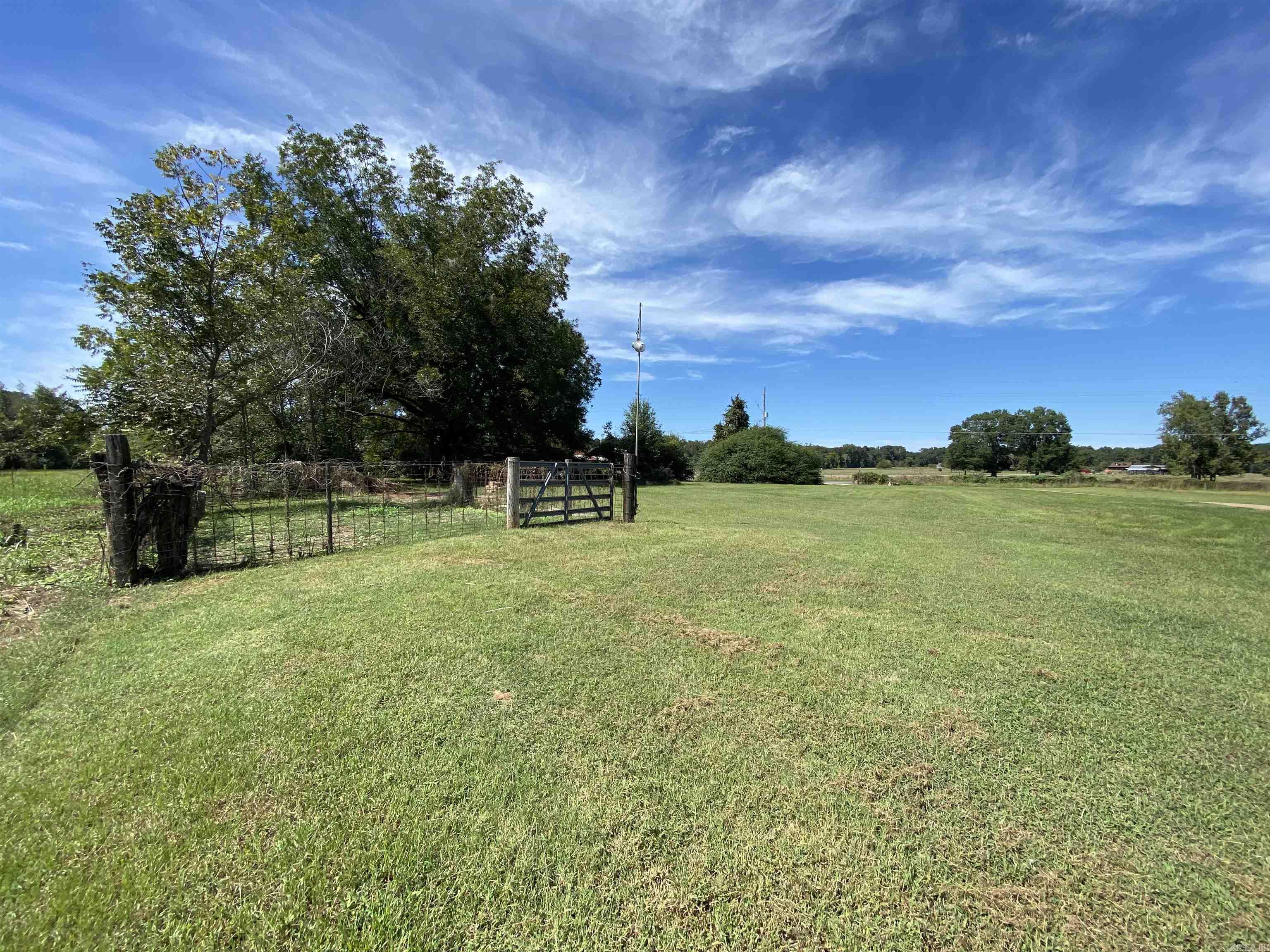 1805 Hwy 27 N 1797 Hwy 27 N Nashville, AR