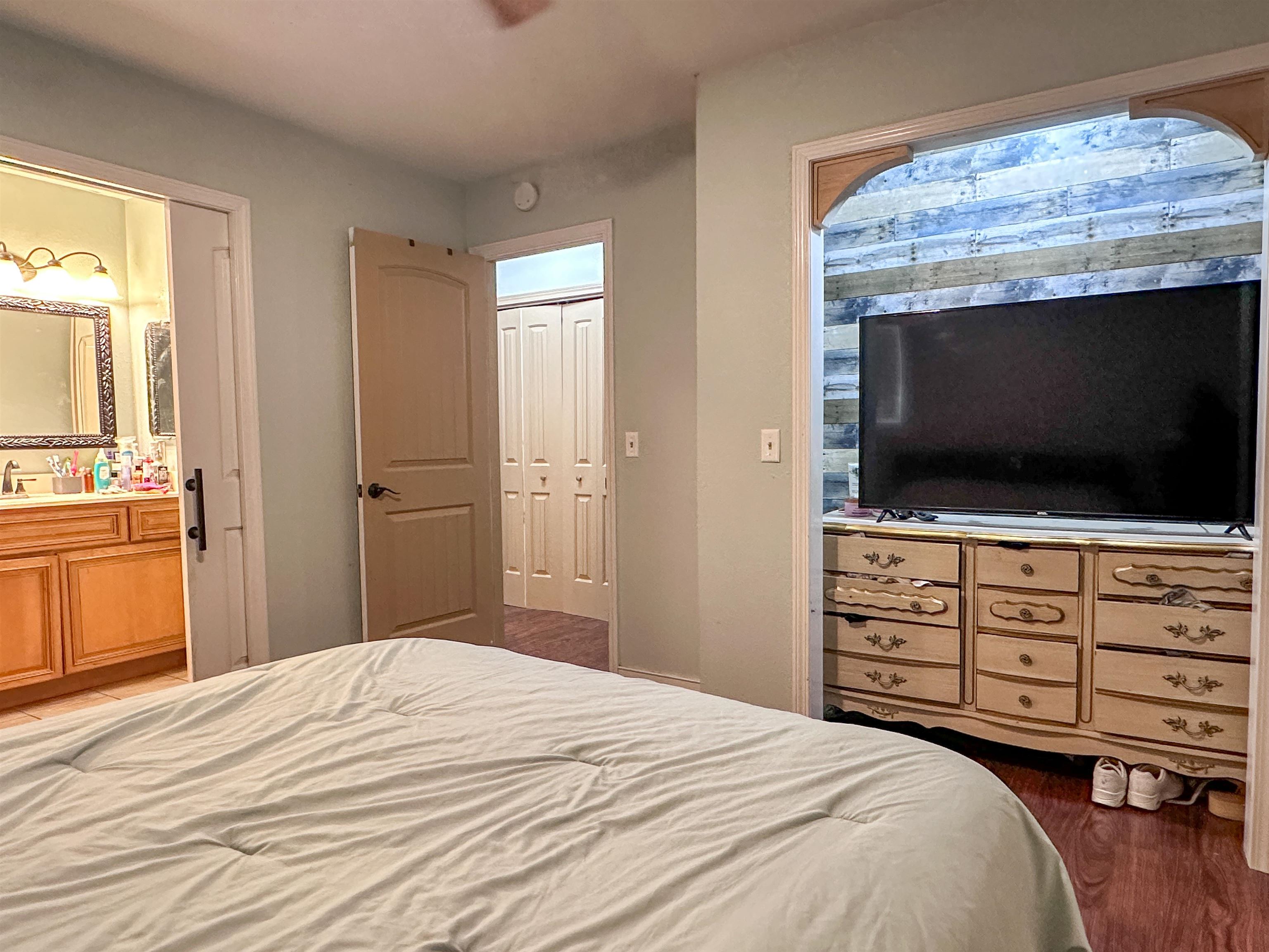 34 Alma  Highland, AR