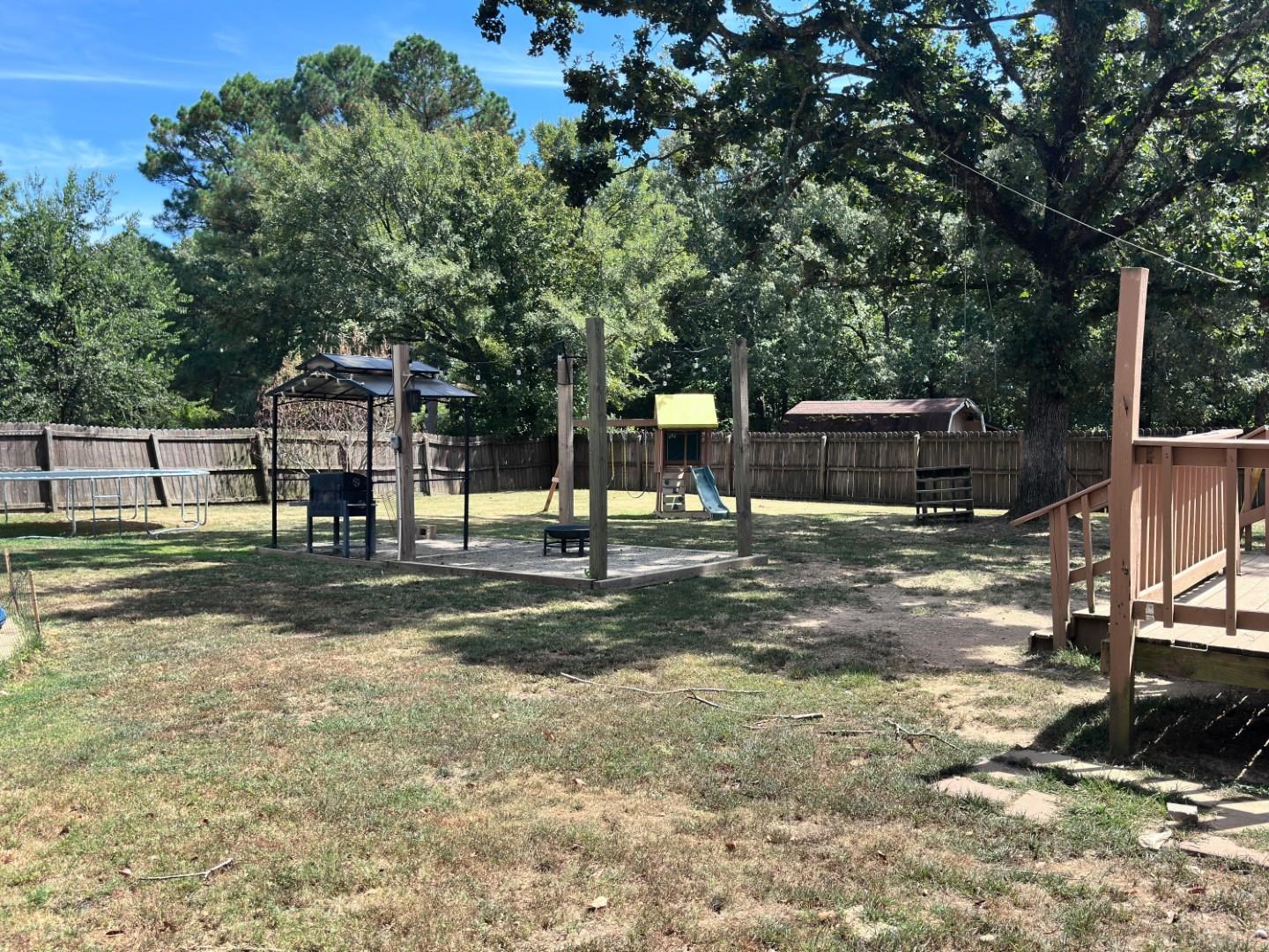 34 Alma  Highland, AR