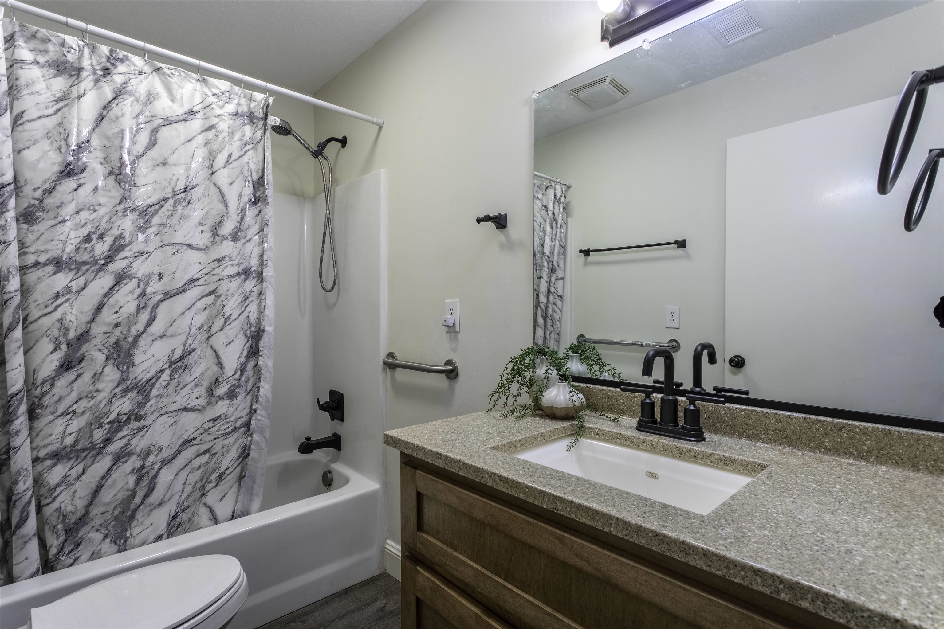 131 E Arkansas Highway 58  Williford, AR