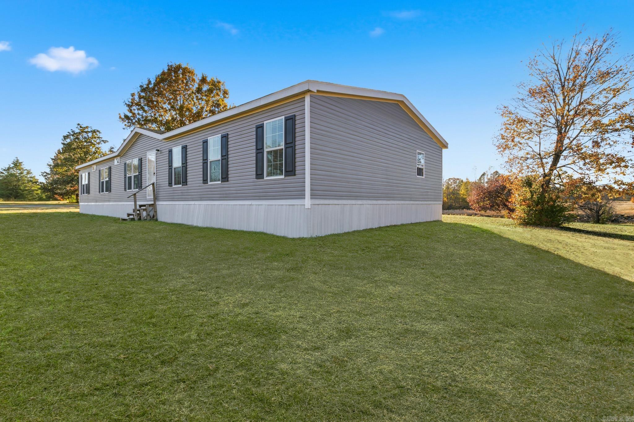 160 Oak Grove  Austin, AR