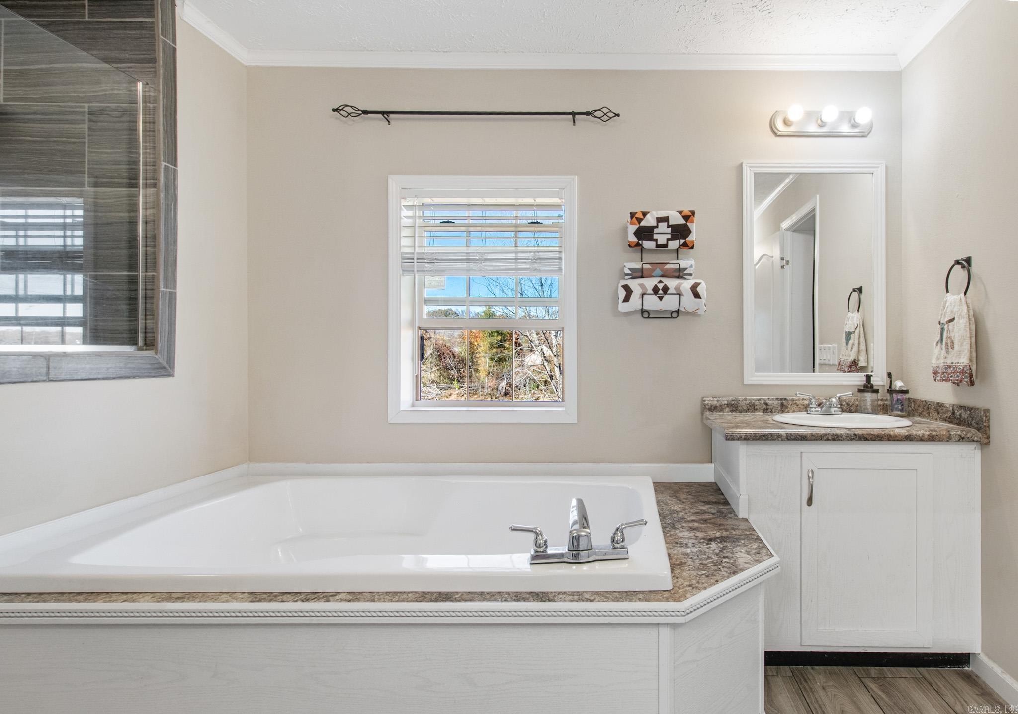 160 Oak Grove  Austin, AR