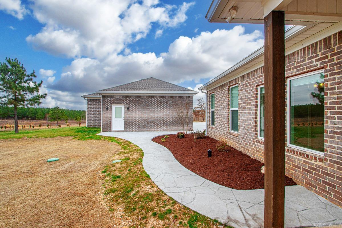 10664 Gunter  Benton, AR