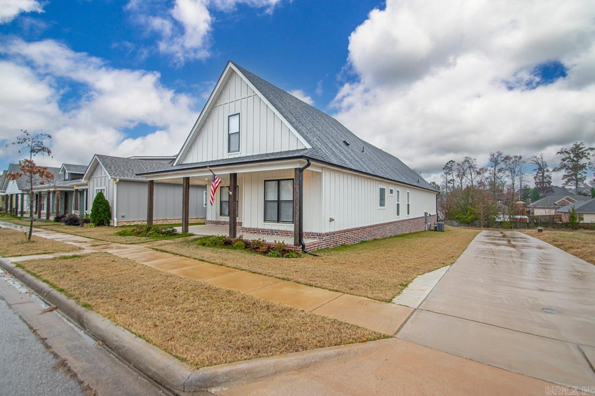 220 A  Bryant, AR