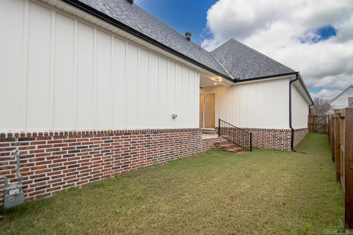 220 A  Bryant, AR