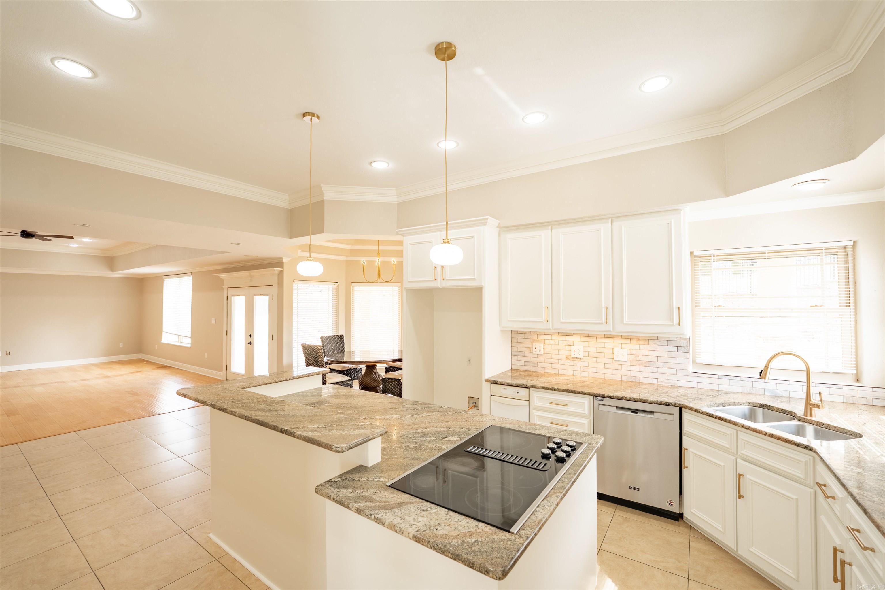 7414 Palm Beach  Benton, AR