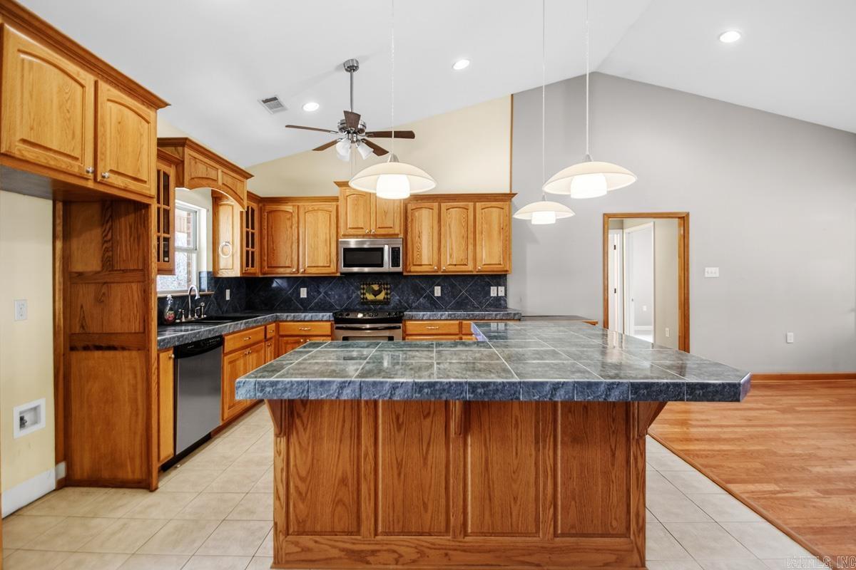 91 Mini Farm Road Vilonia, AR 72173-9584