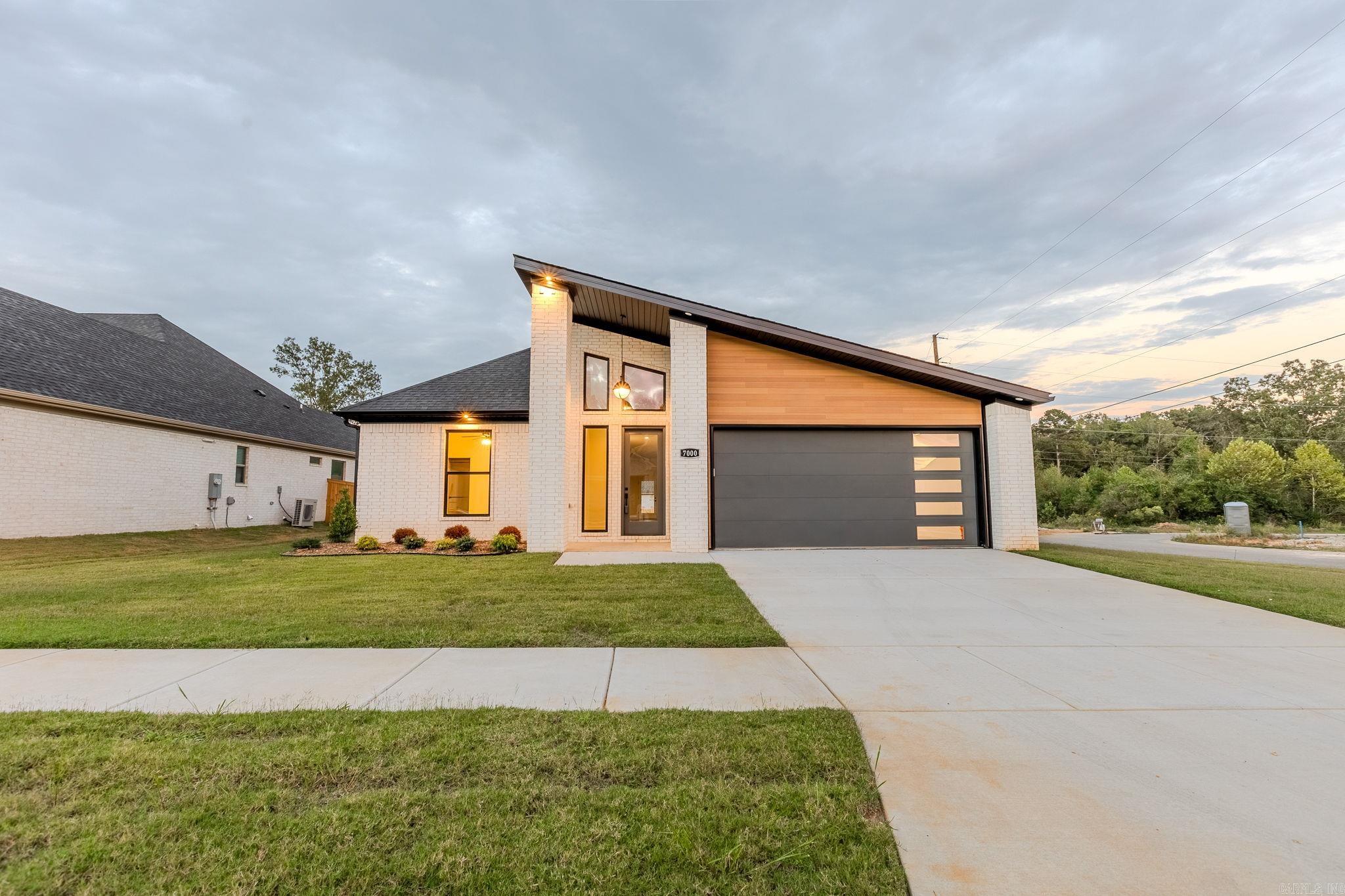 7000 Cold Creek  Alexander, AR