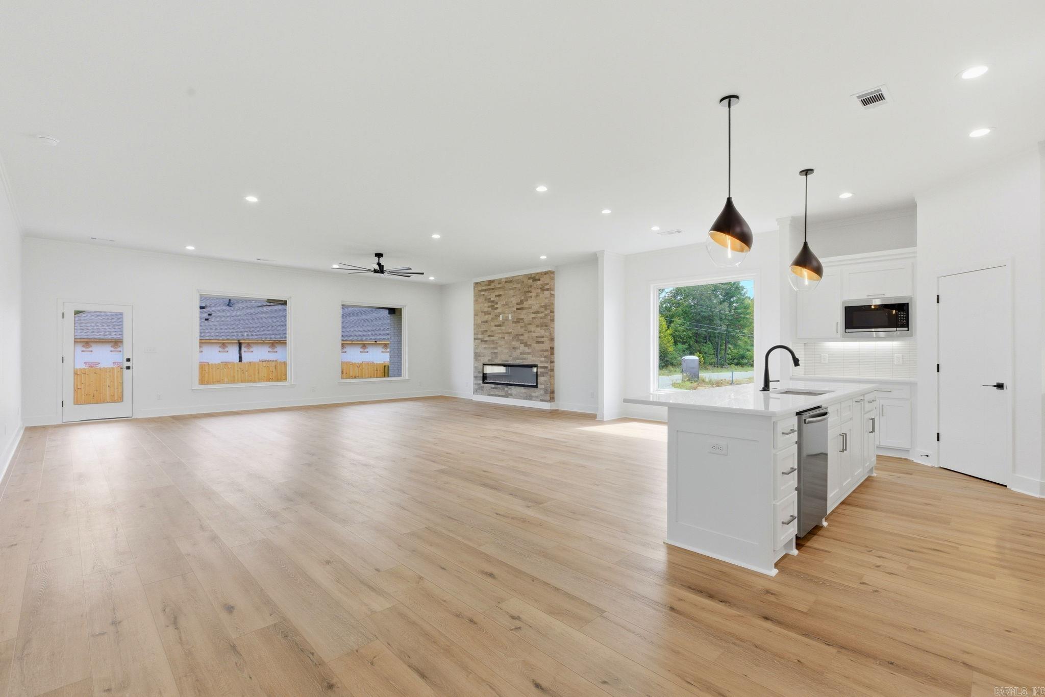 7000 Cold Creek  Alexander, AR