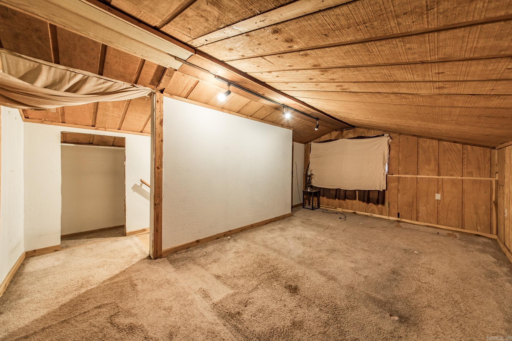 9172 Highway 336 W  Clinton, AR