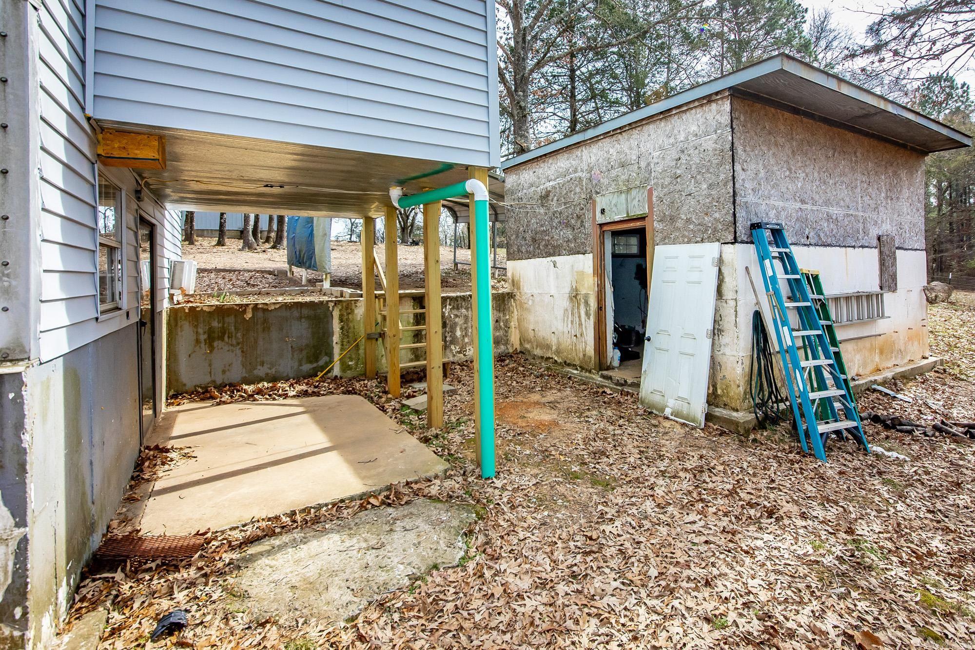 9172 Highway 336 W  Clinton, AR