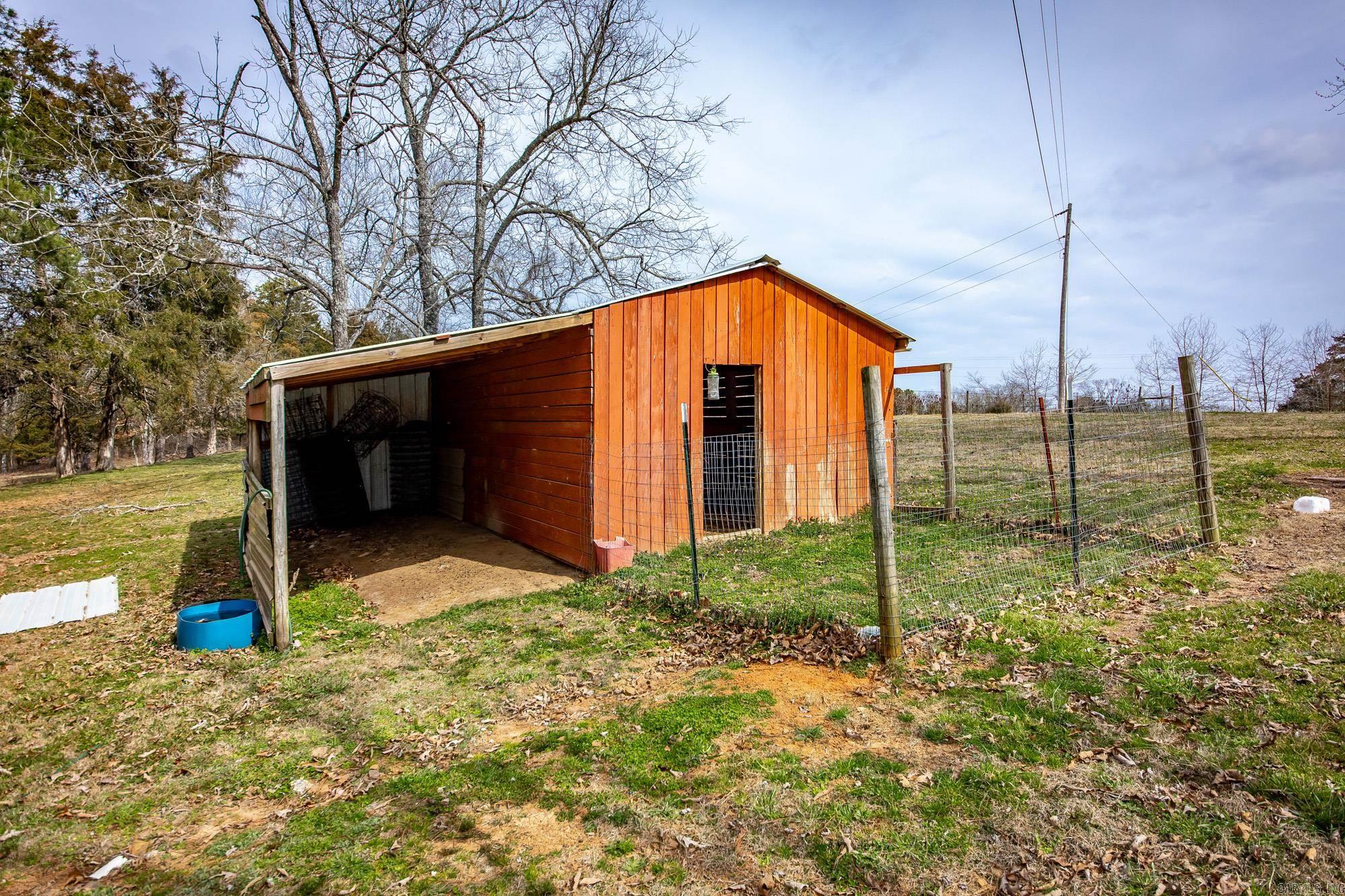9172 Highway 336 W  Clinton, AR