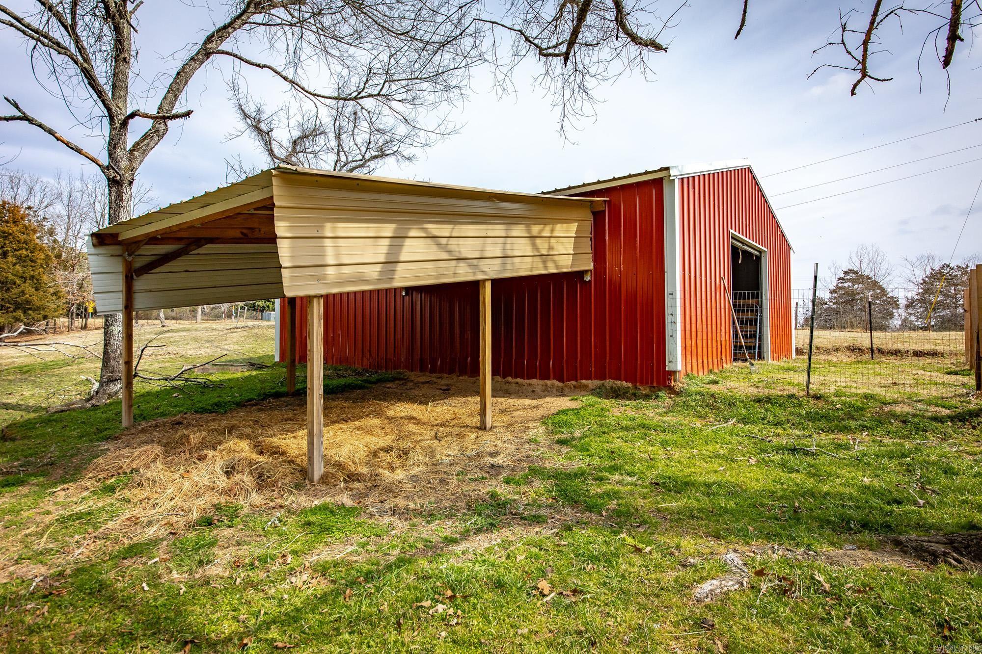 9172 Highway 336 W  Clinton, AR