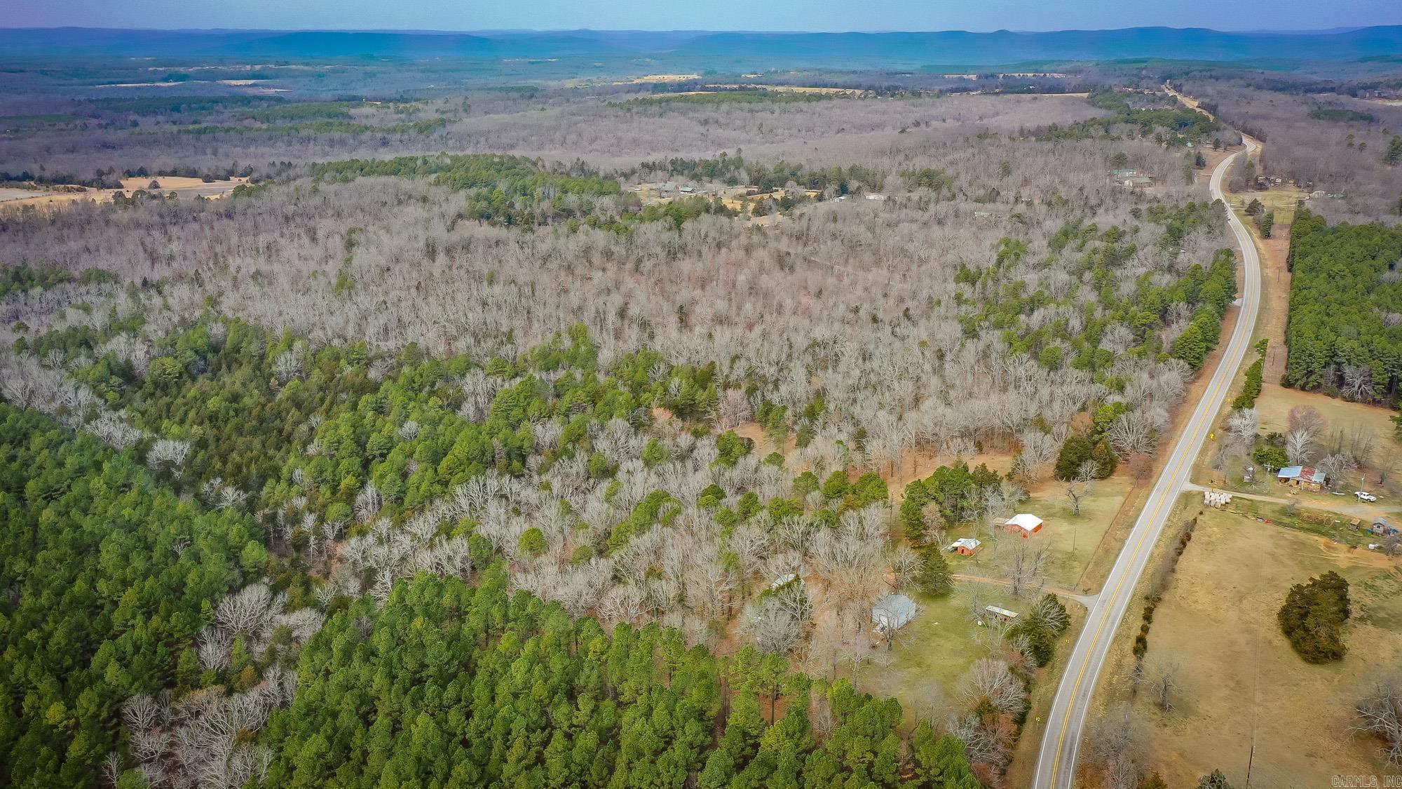 9172 Highway 336 W  Clinton, AR