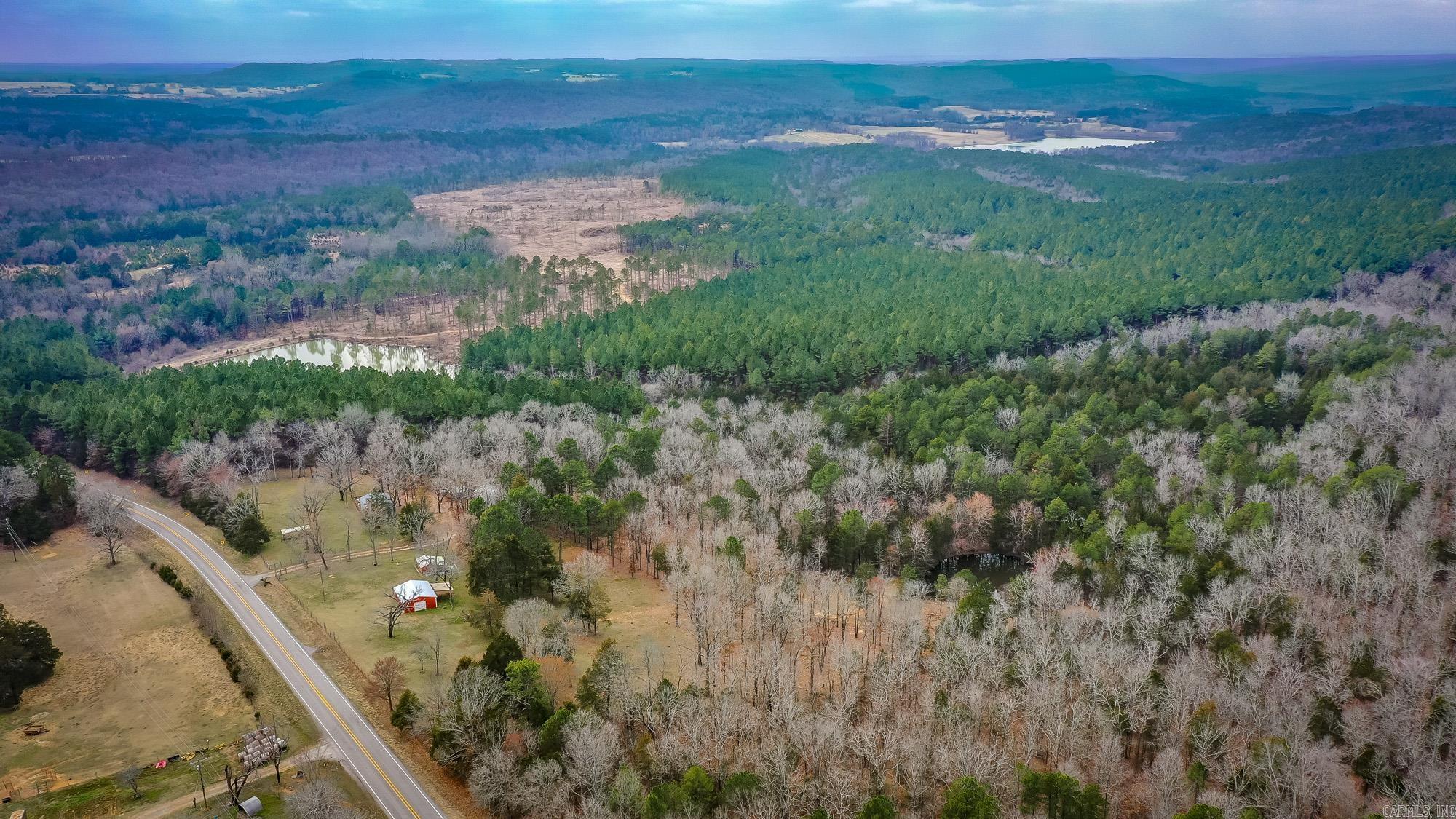 9172 Highway 336 W  Clinton, AR