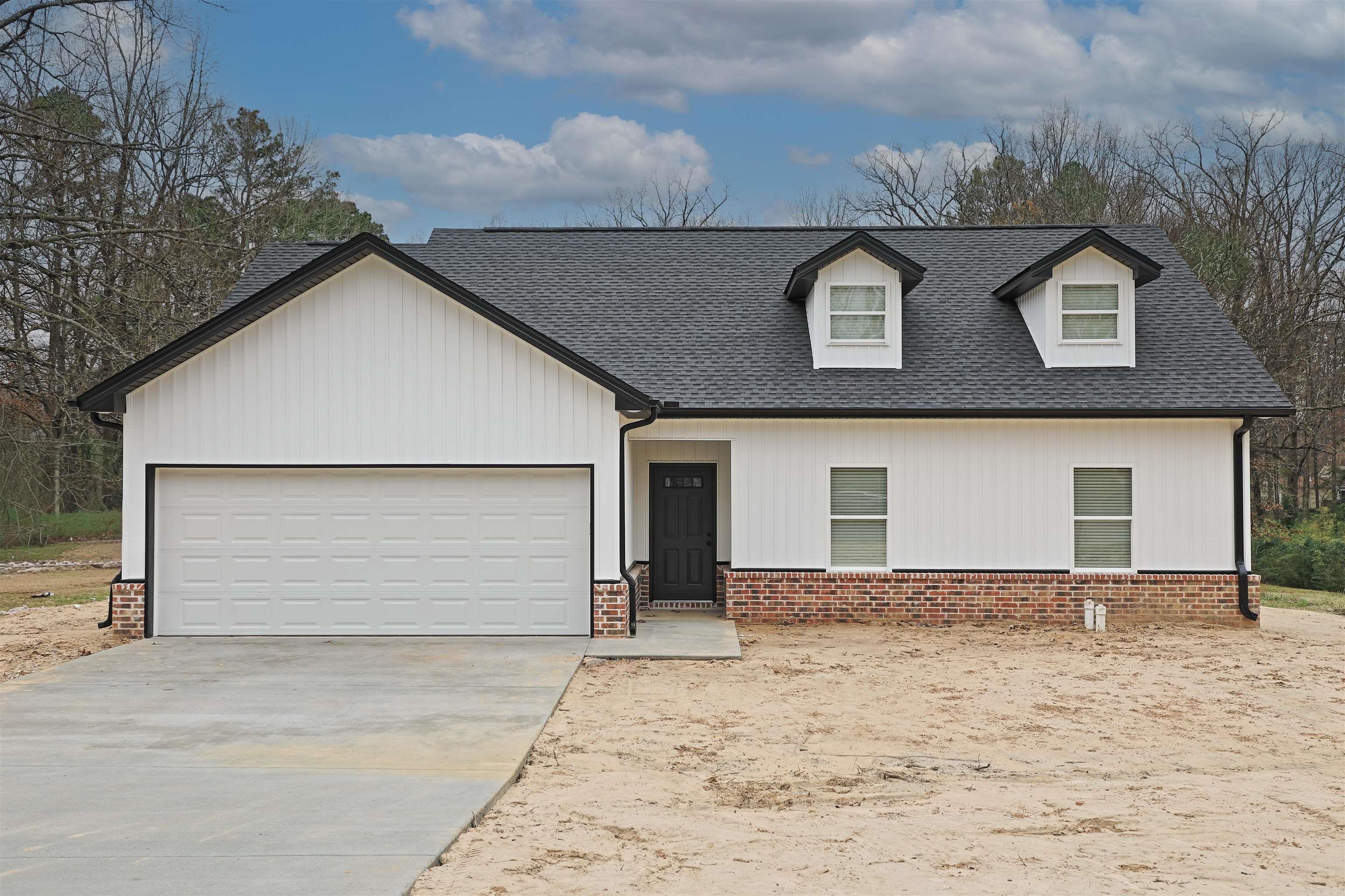 400 Reynolds  White Hall, AR