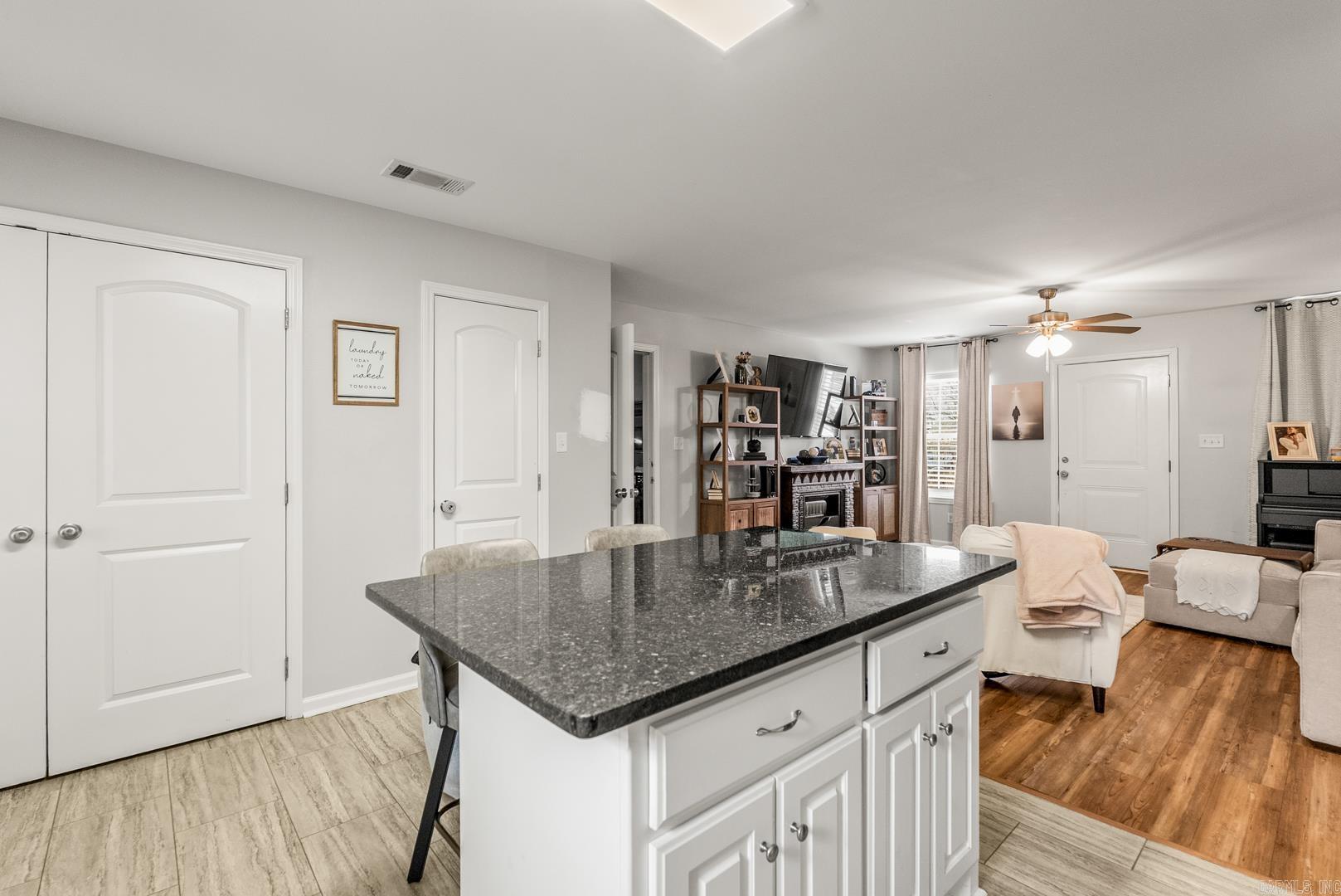 18 Wheeler  Mayflower, AR