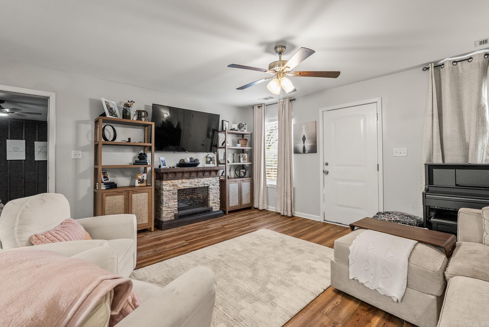 18 Wheeler  Mayflower, AR