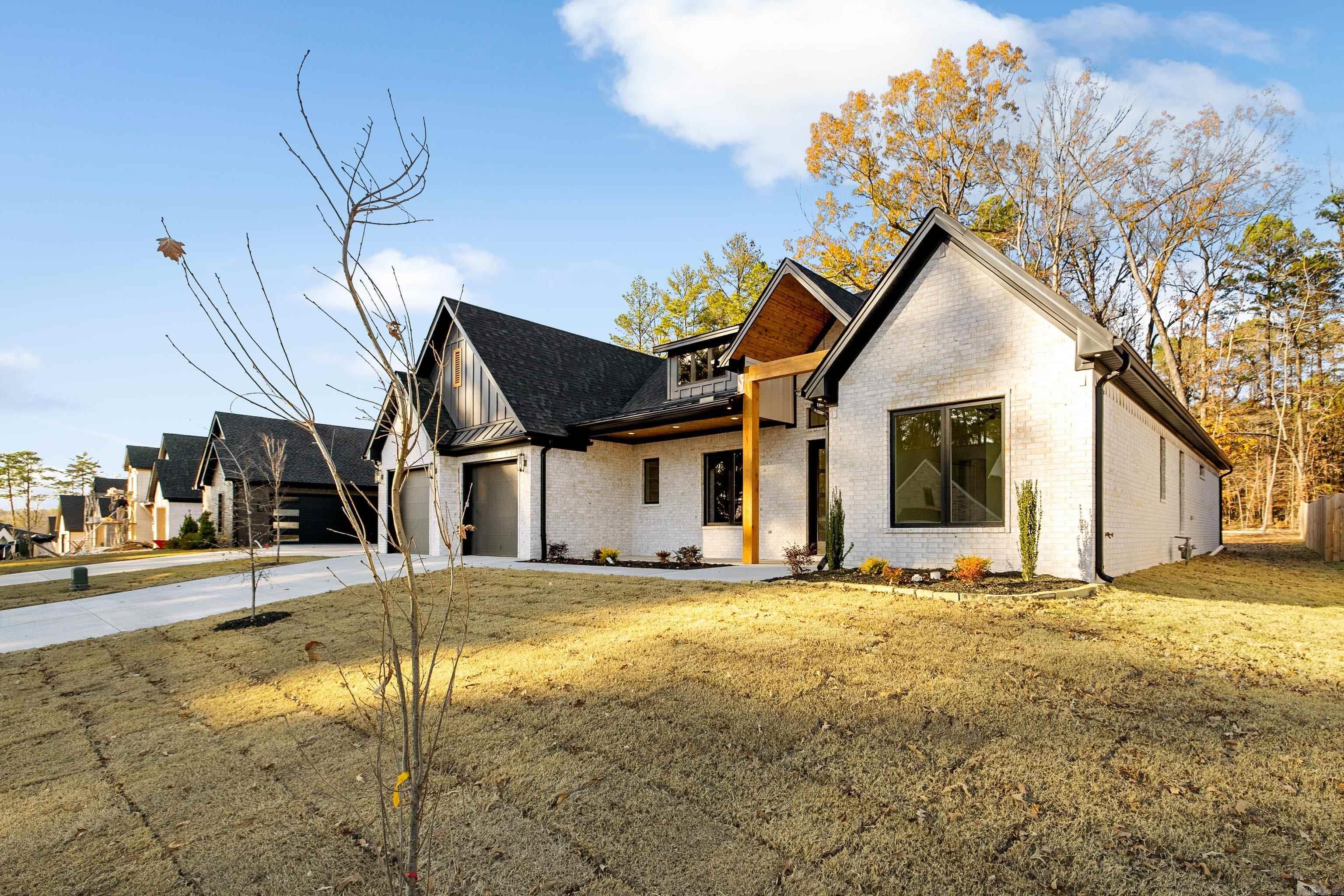 7130 Moonview  Alexander, AR