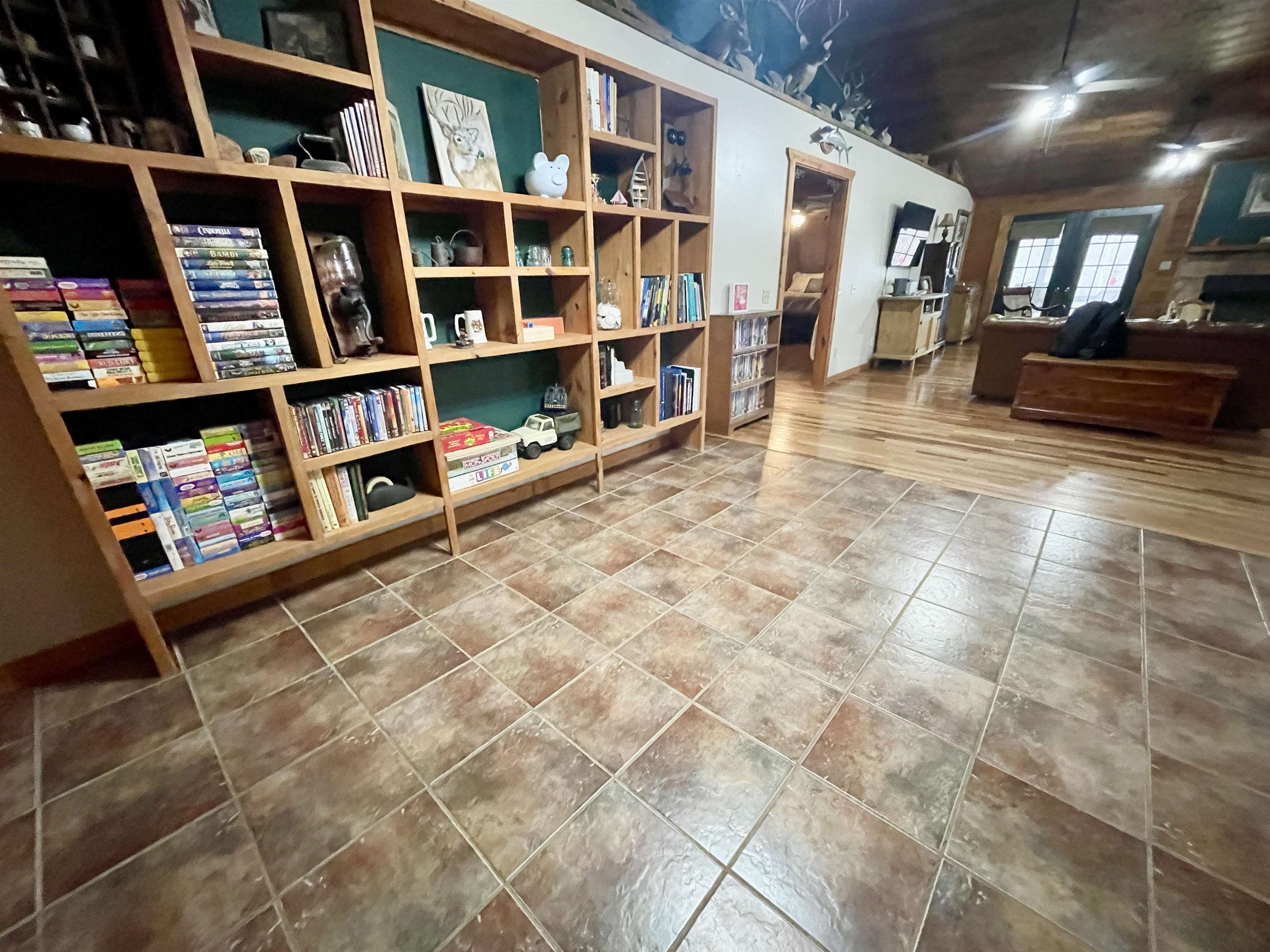 122 Runway Lane Salem, AR 72576