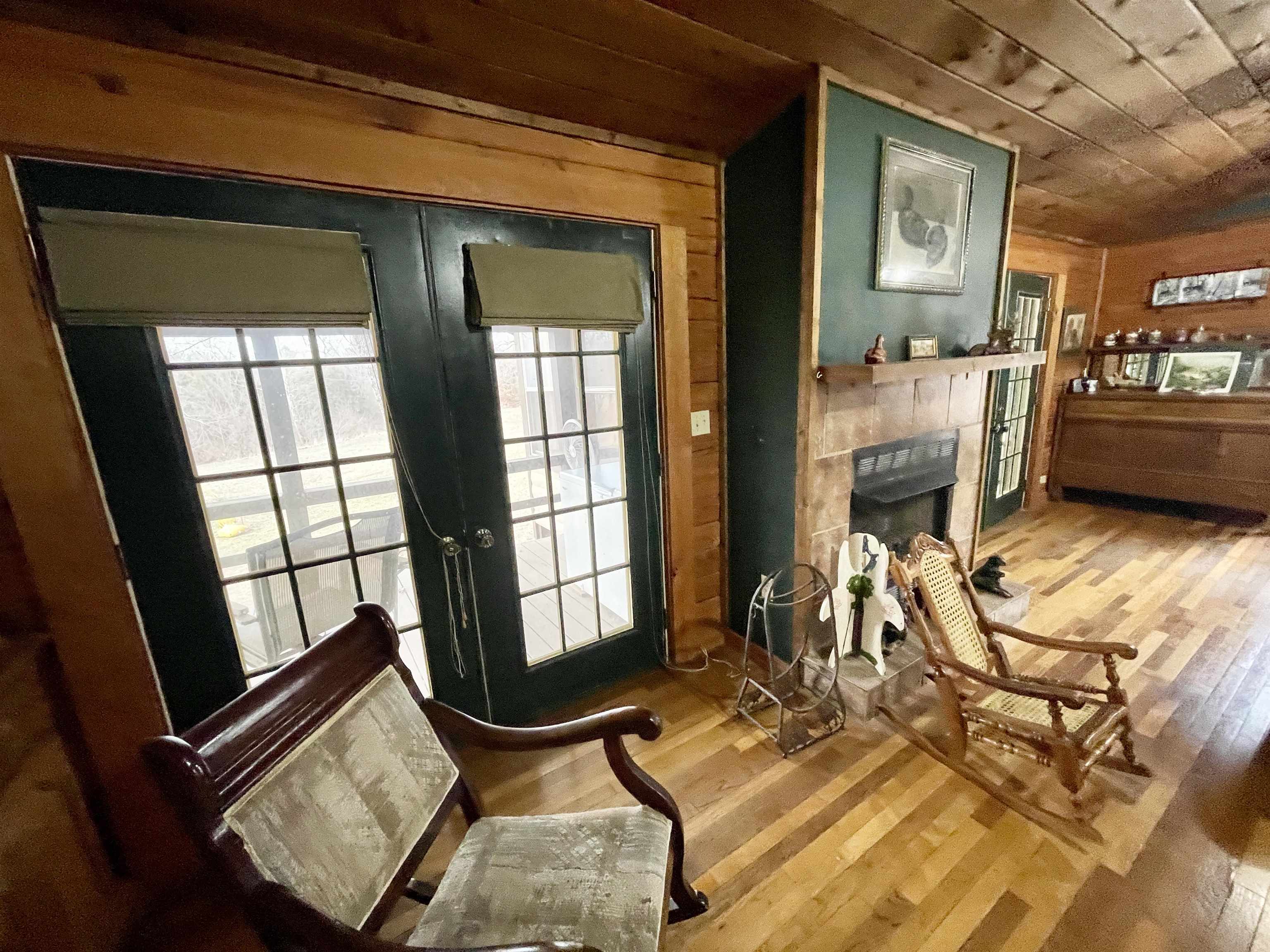 122 Runway Lane Salem, AR 72576