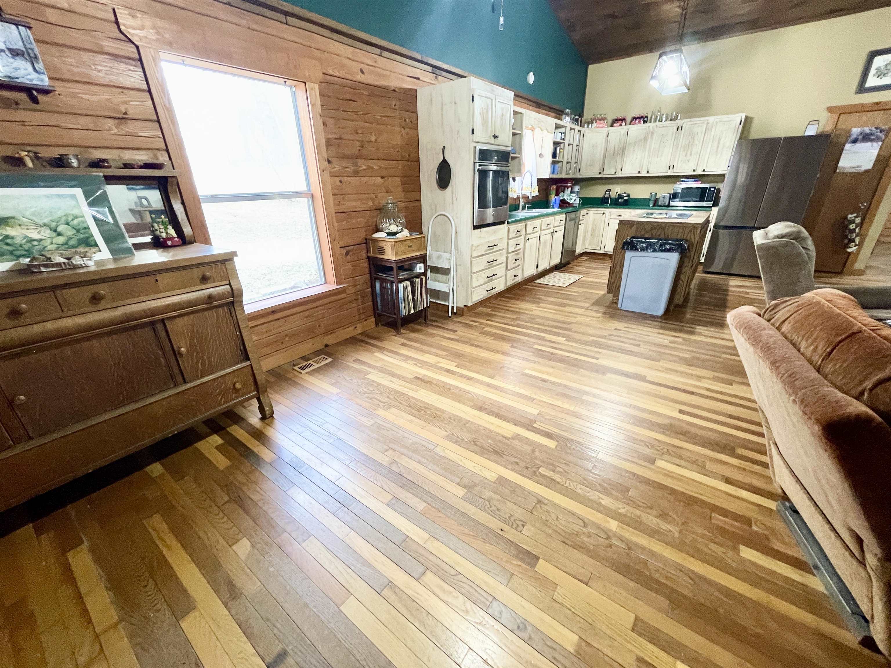 122 Runway Lane Salem, AR 72576