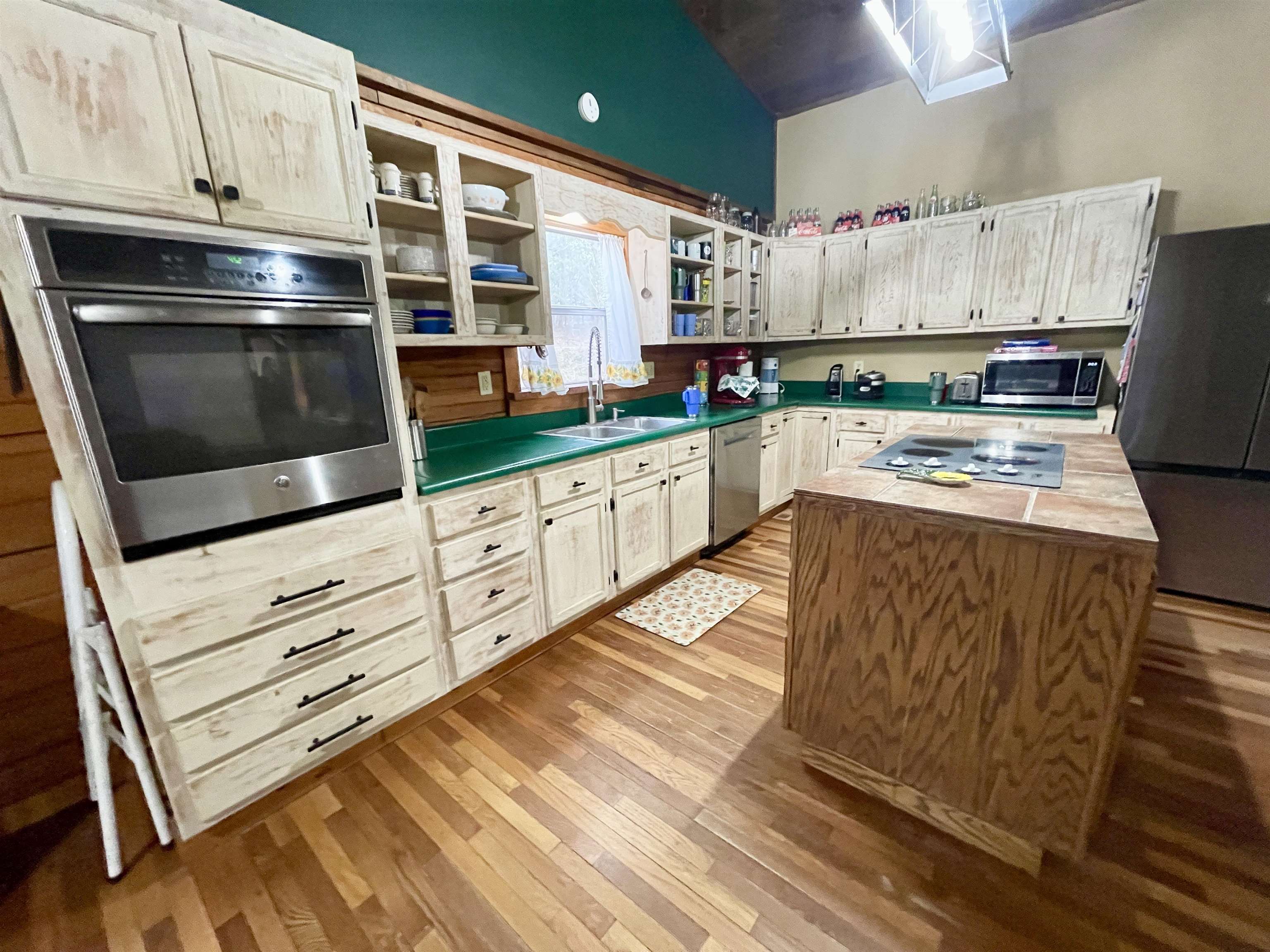 122 Runway Lane Salem, AR 72576