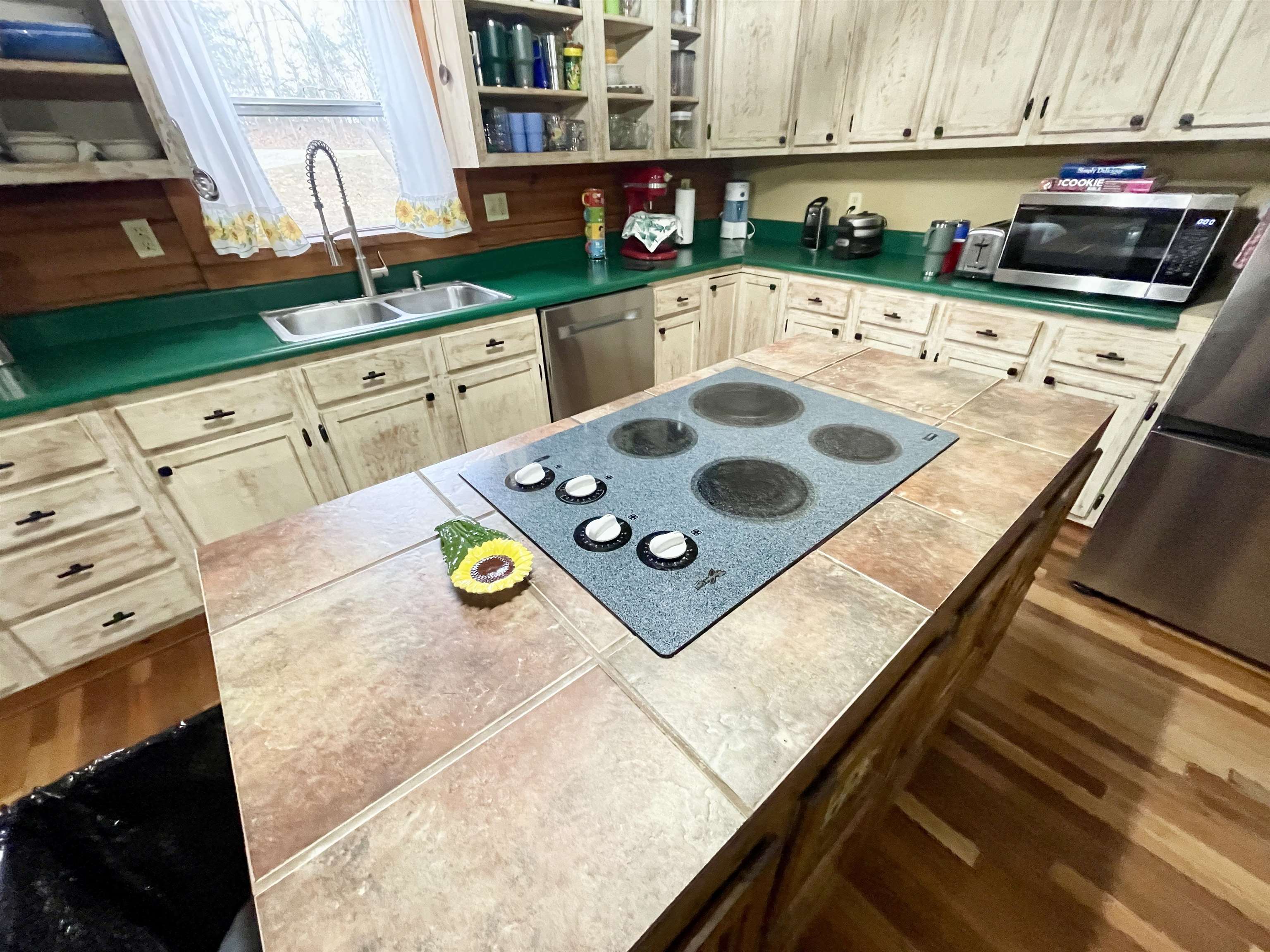 122 Runway Lane Salem, AR 72576