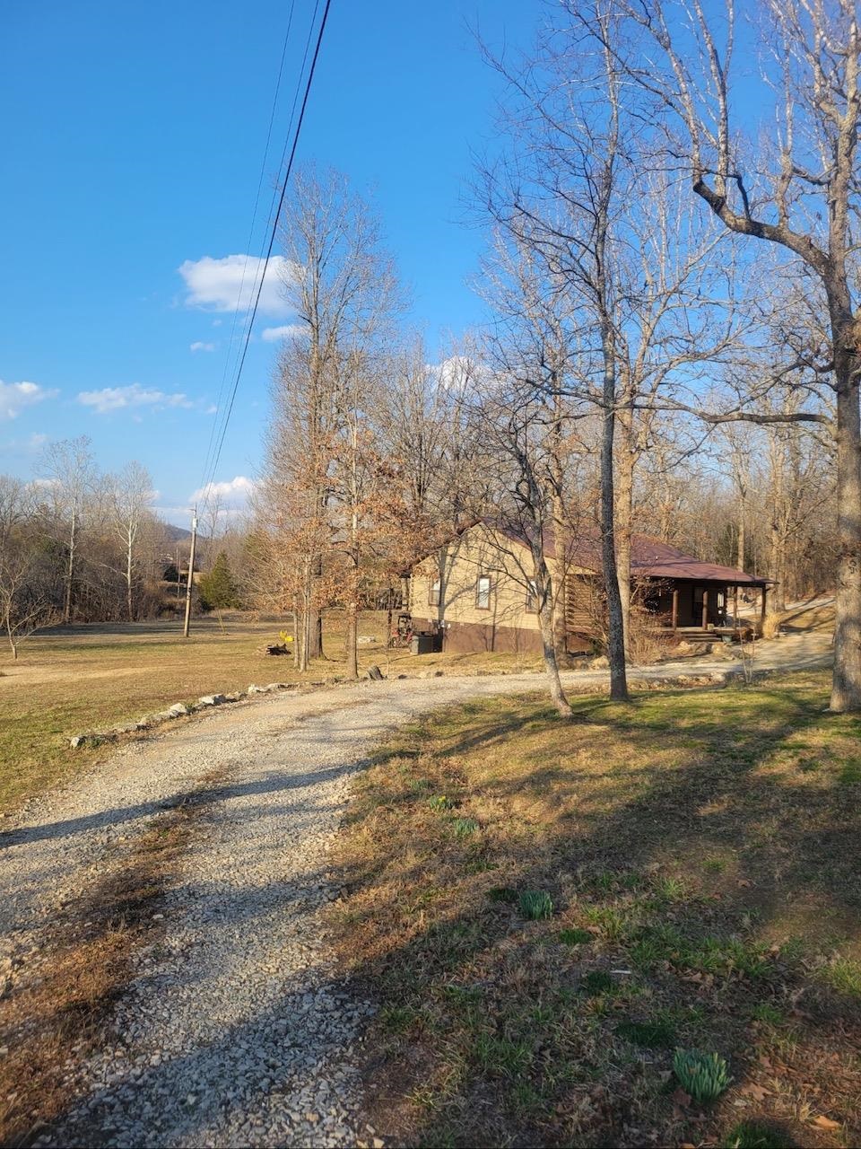 122 Runway Lane Salem, AR 72576