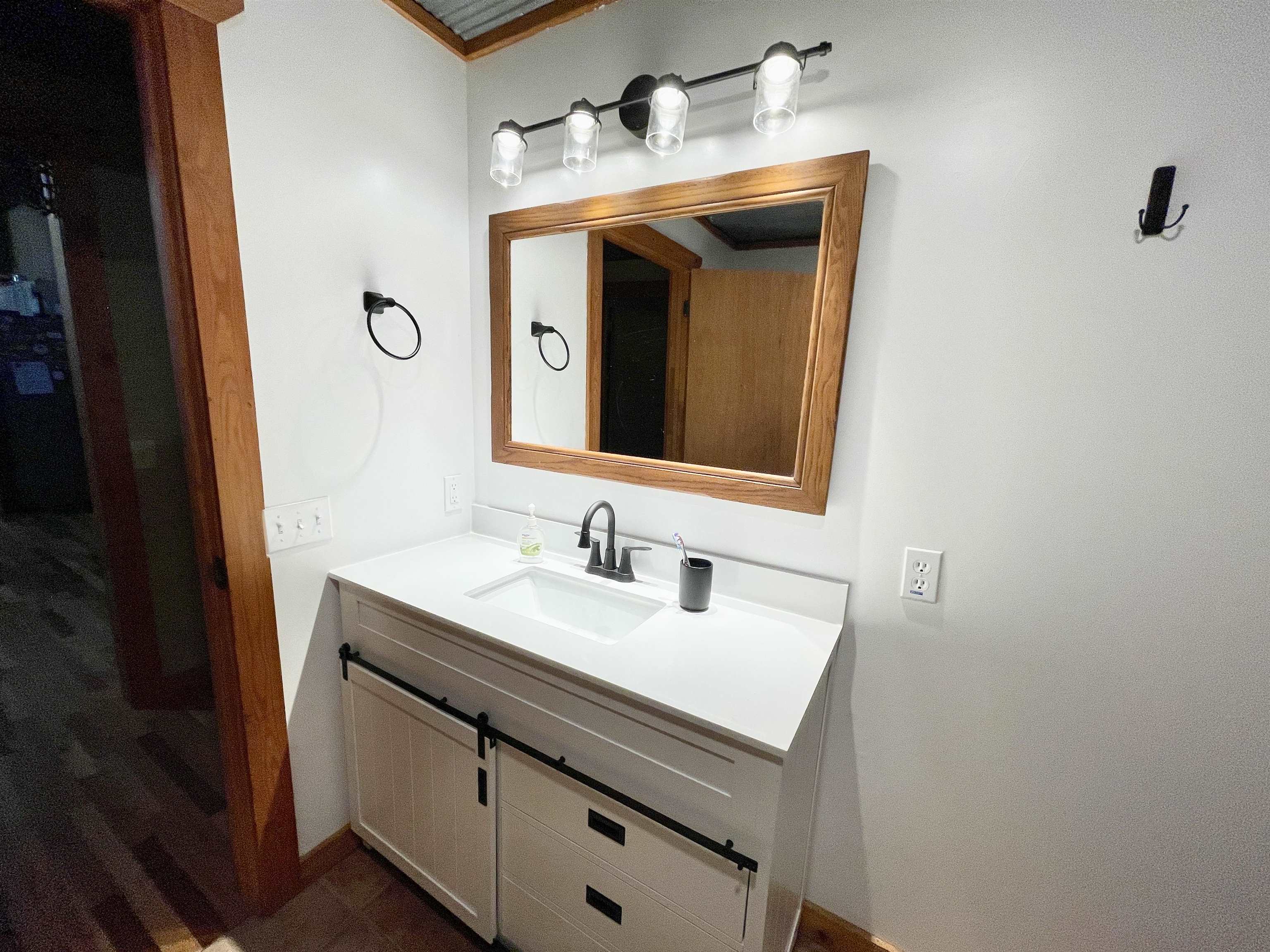 122 Runway Lane Salem, AR 72576