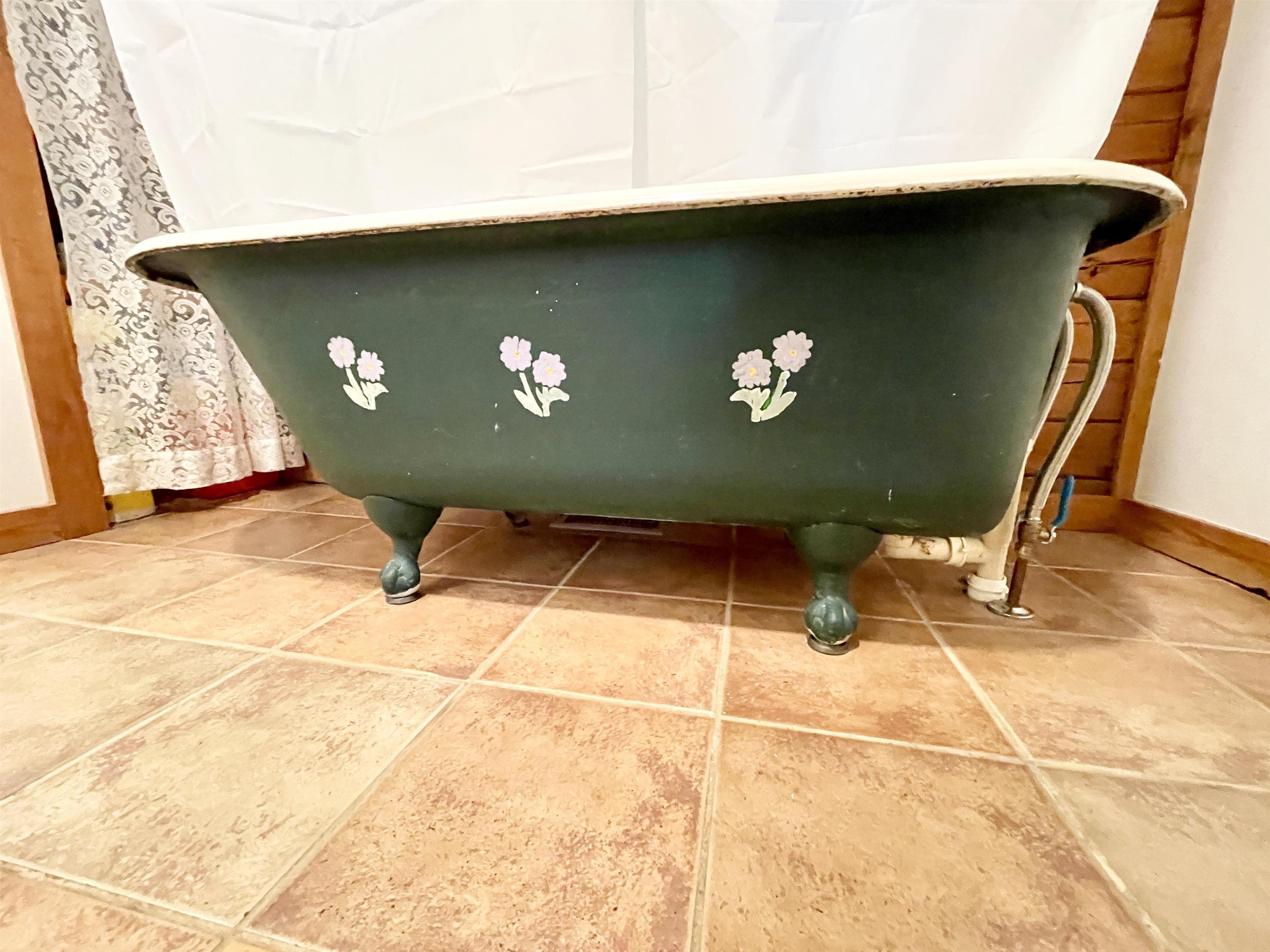 122 Runway Lane Salem, AR 72576