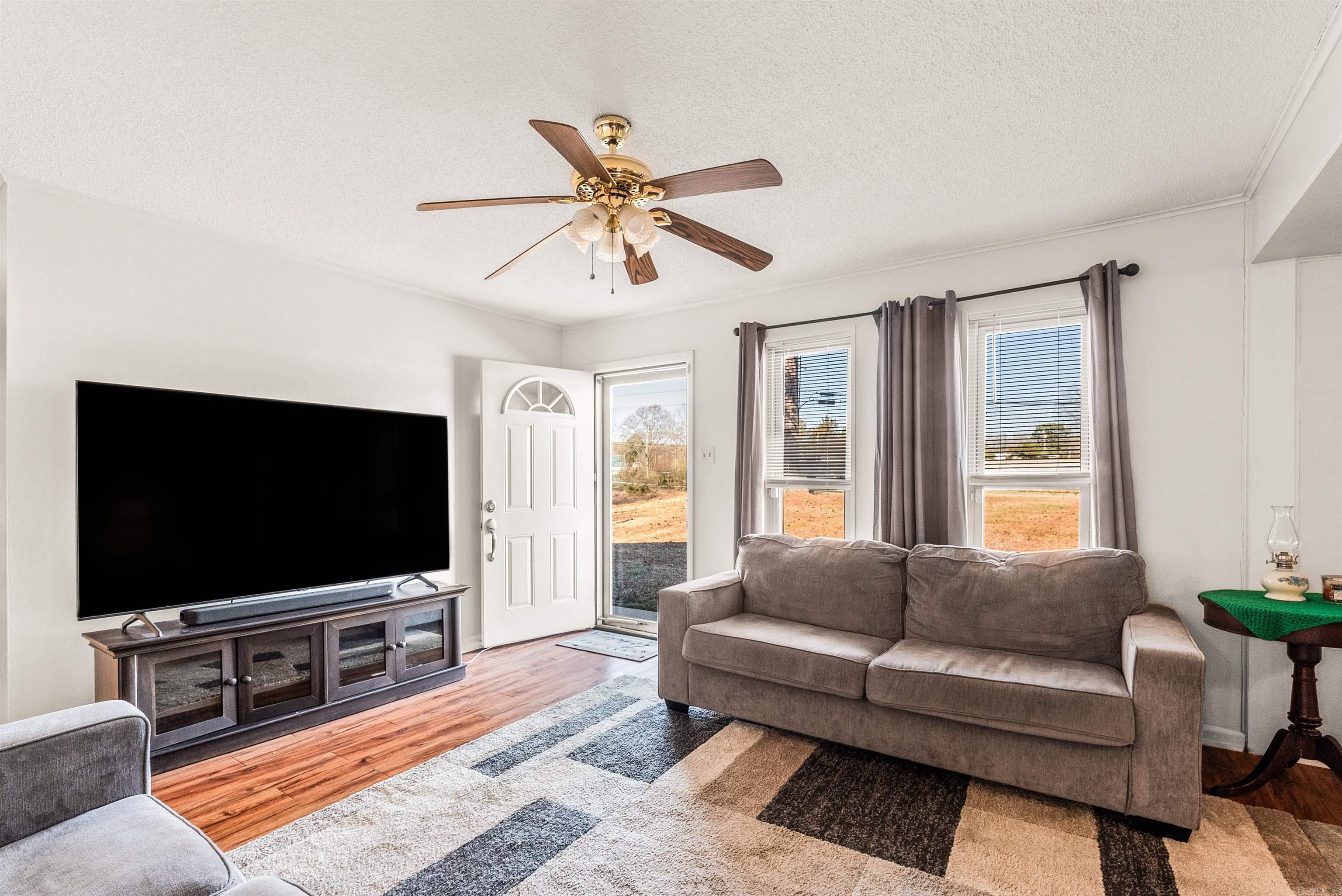 3005 T P White  Jacksonville, AR