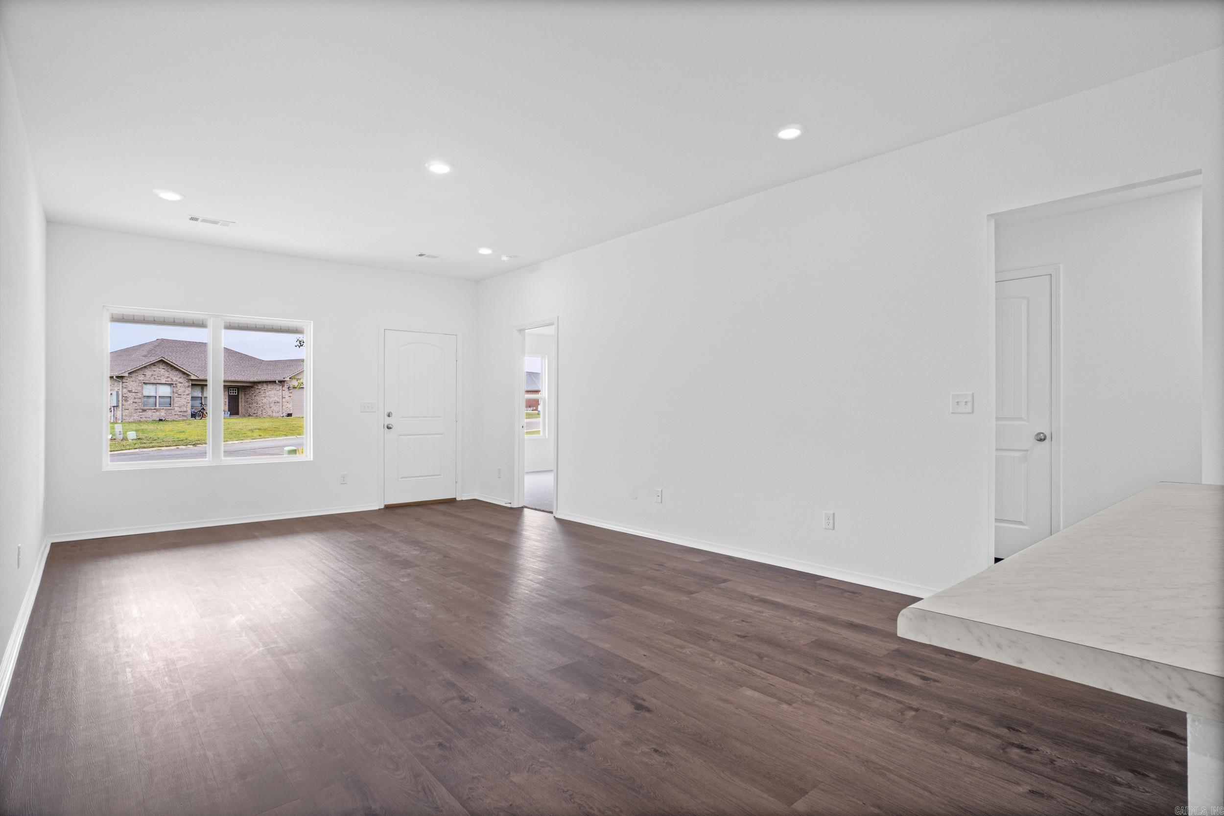 11 Ten Point Lane Ward, AR 72176