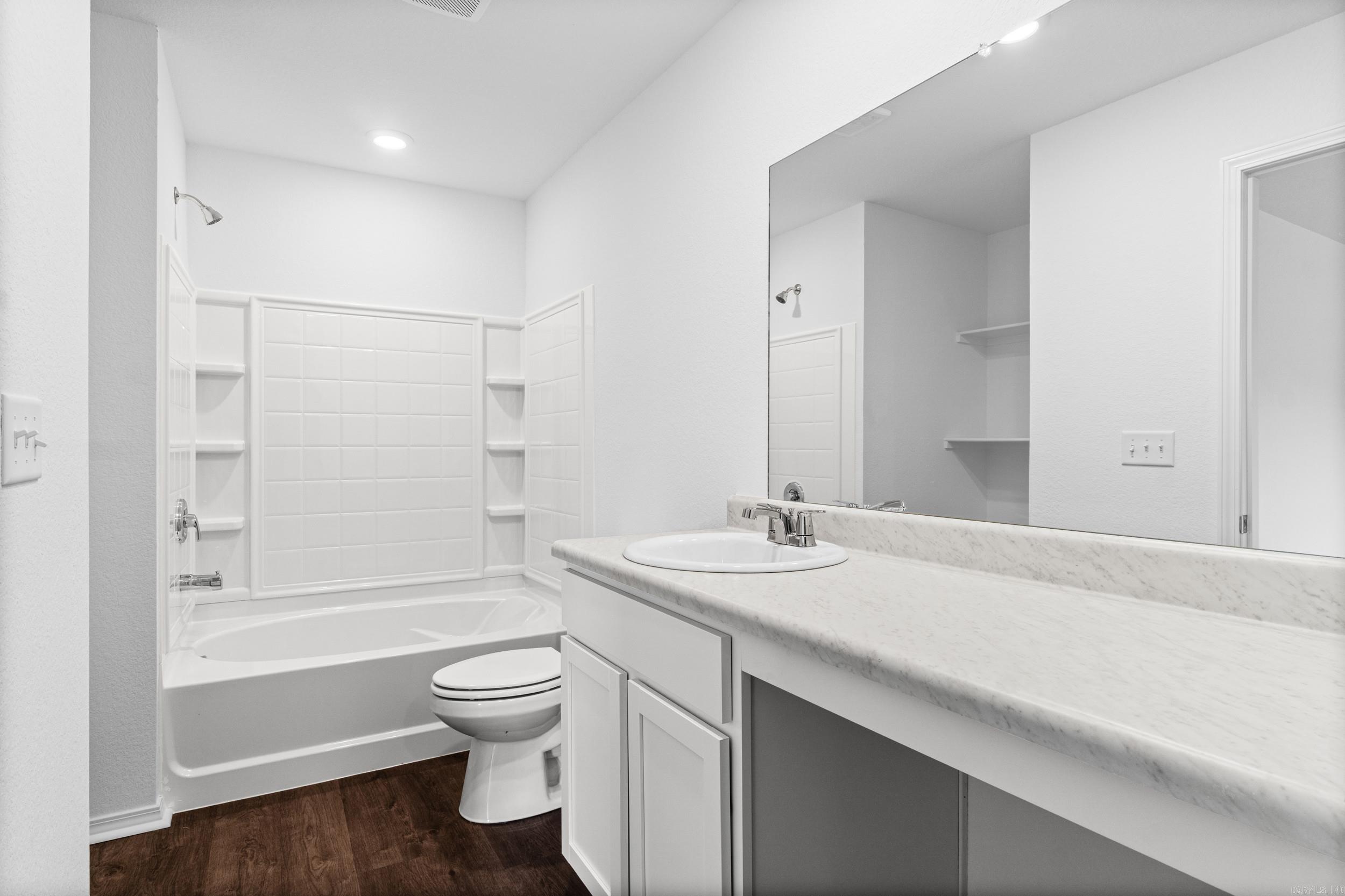 17 Ten Point Lane Ward, AR 72176