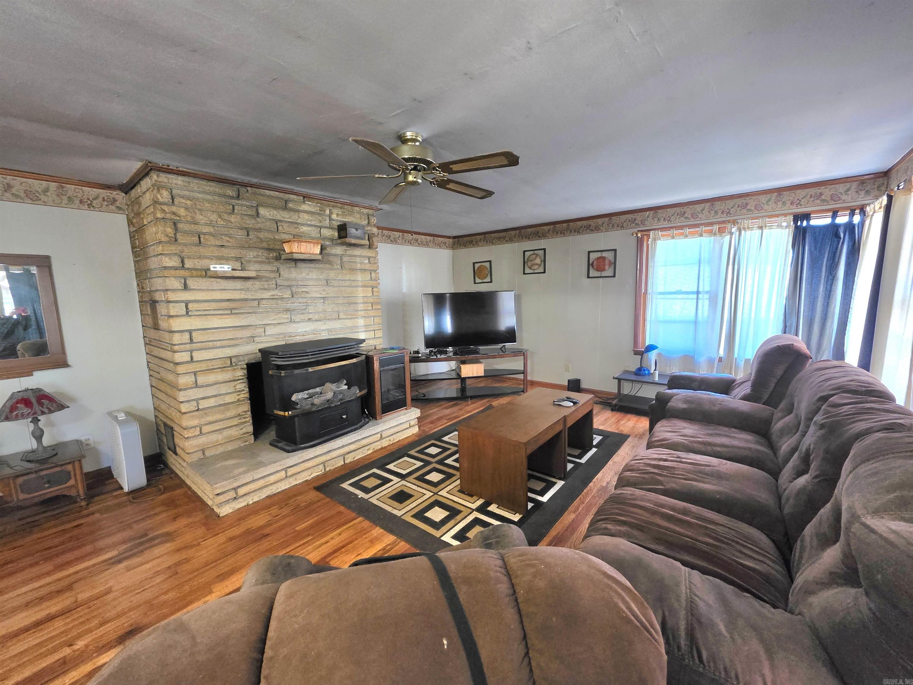 42 Pontiac  Cherokee Village, AR