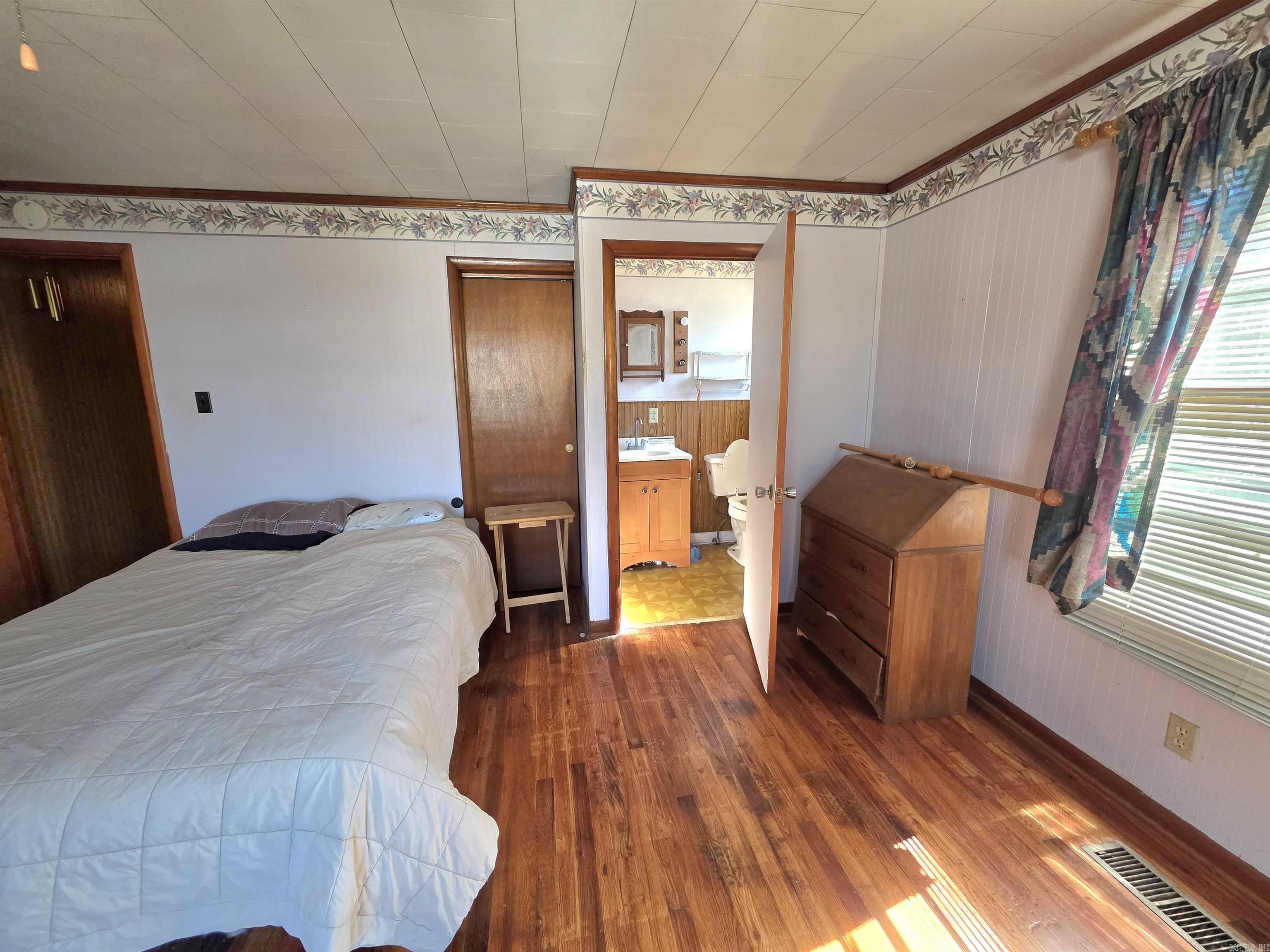 42 Pontiac  Cherokee Village, AR