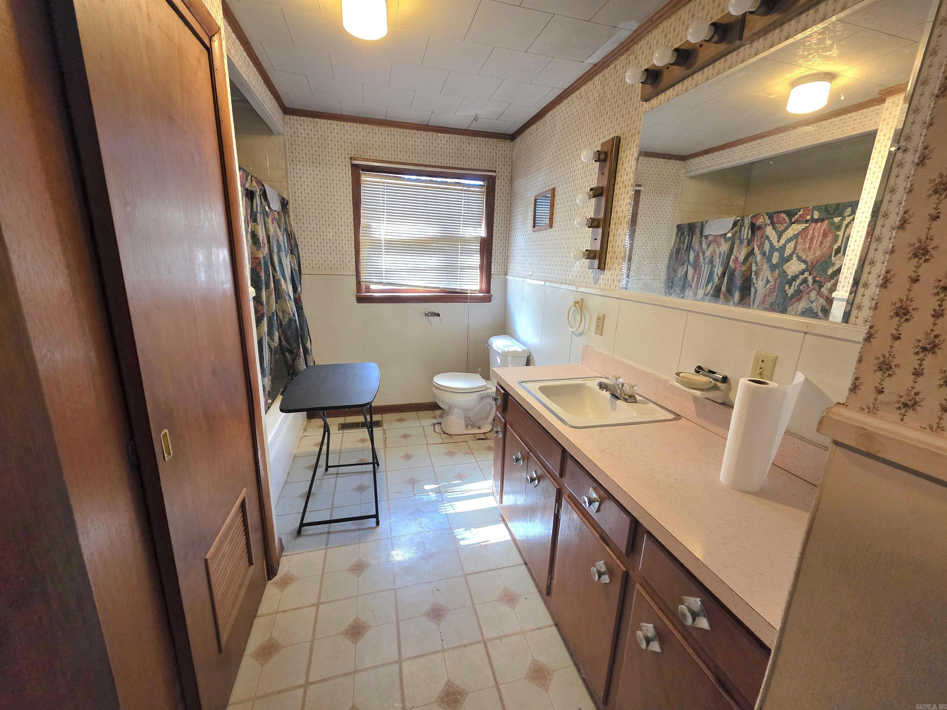 42 Pontiac  Cherokee Village, AR