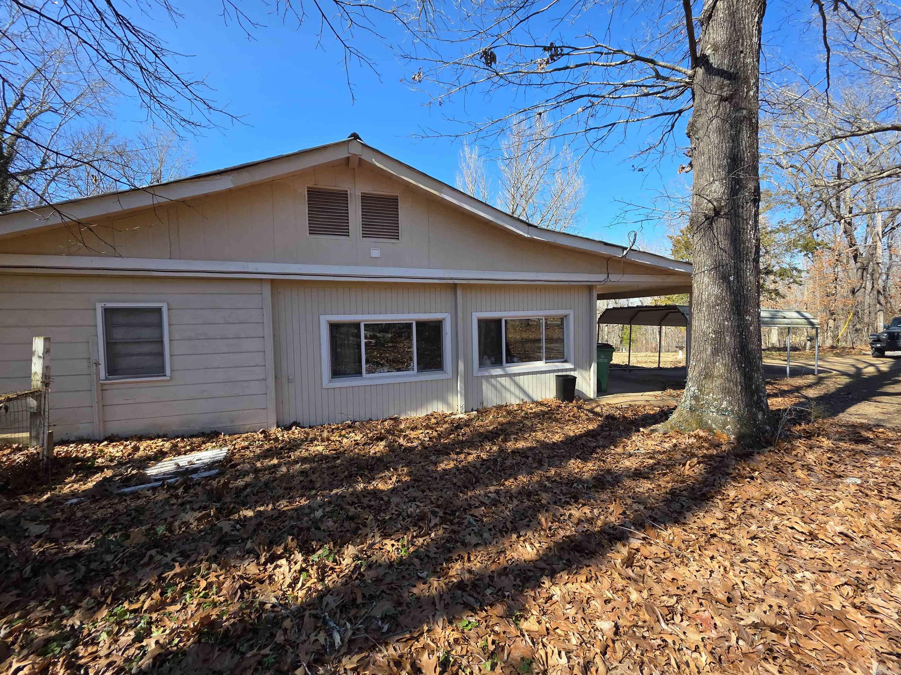 42 Pontiac  Cherokee Village, AR