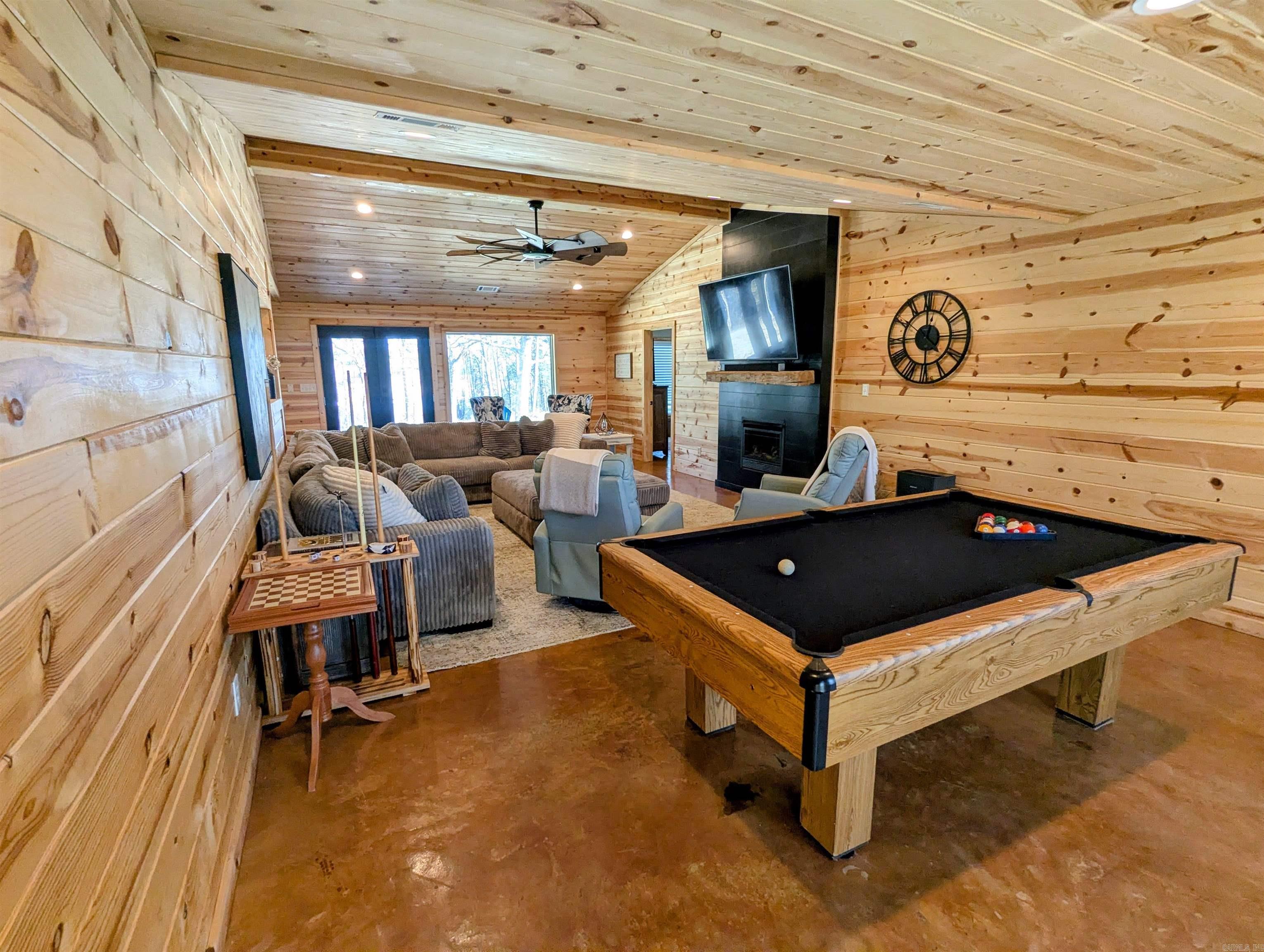 3191 Brownsville  Greers Ferry, AR