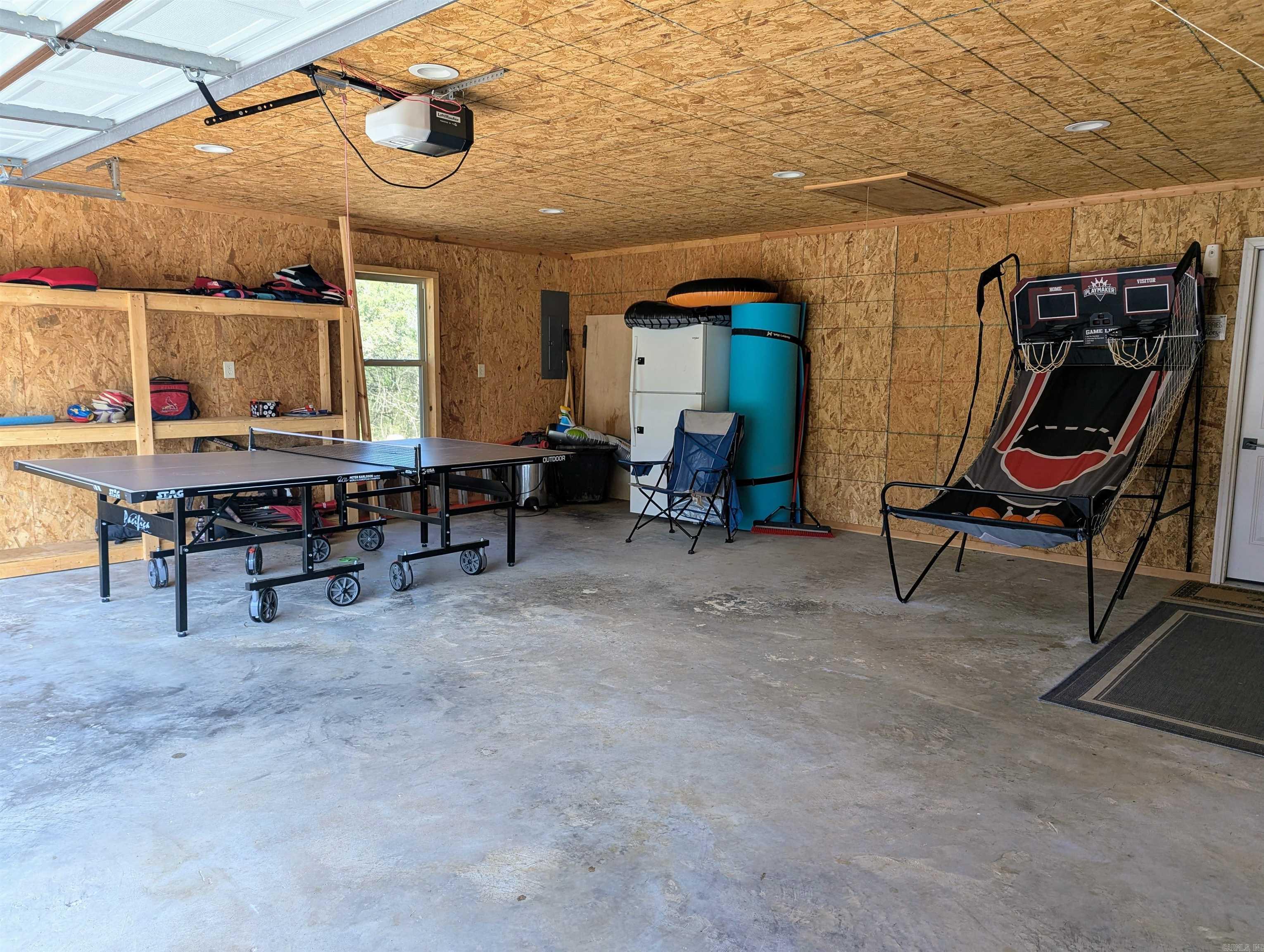 3191 Brownsville  Greers Ferry, AR