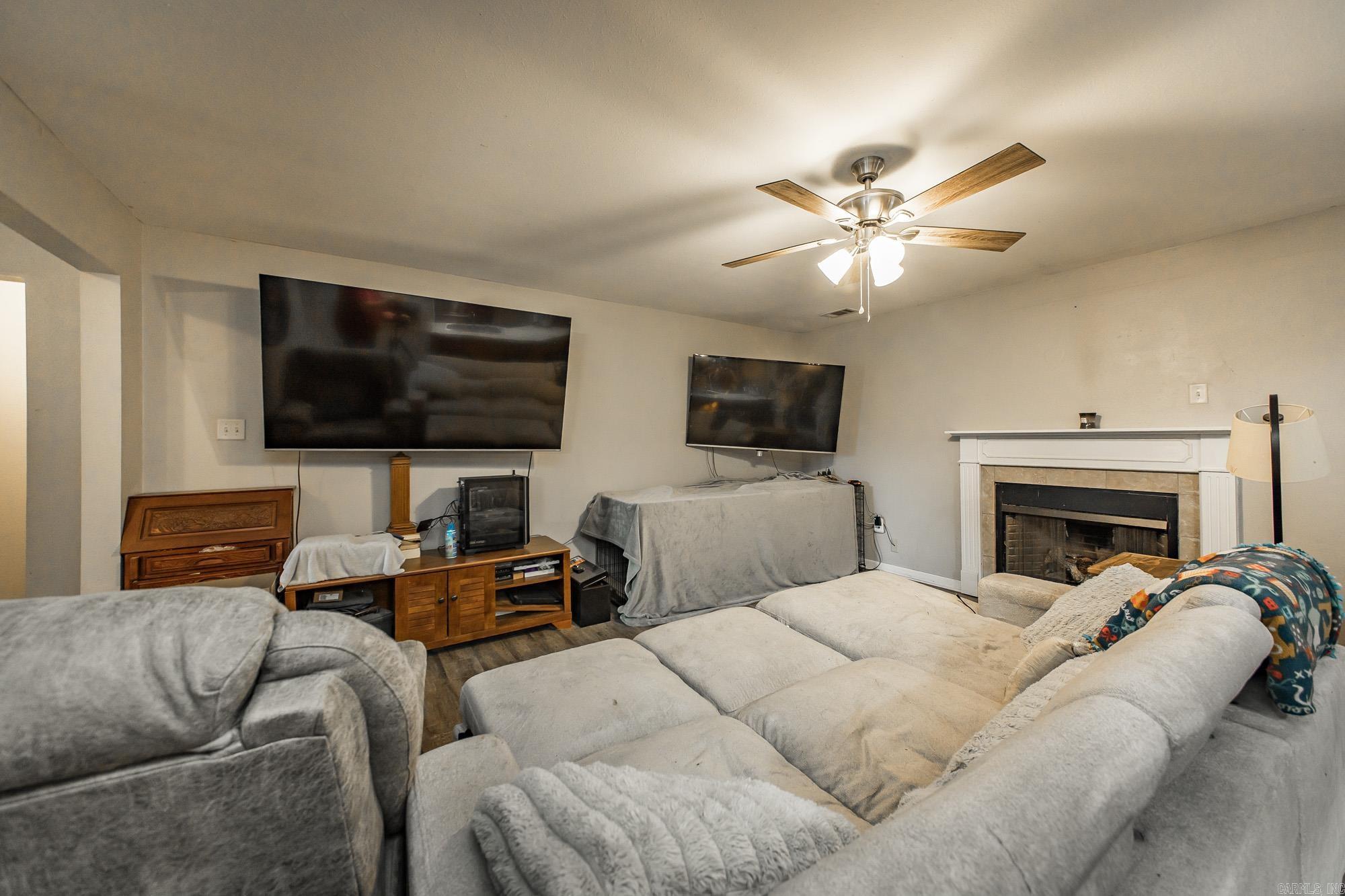 410 Dunn  Greers Ferry, AR