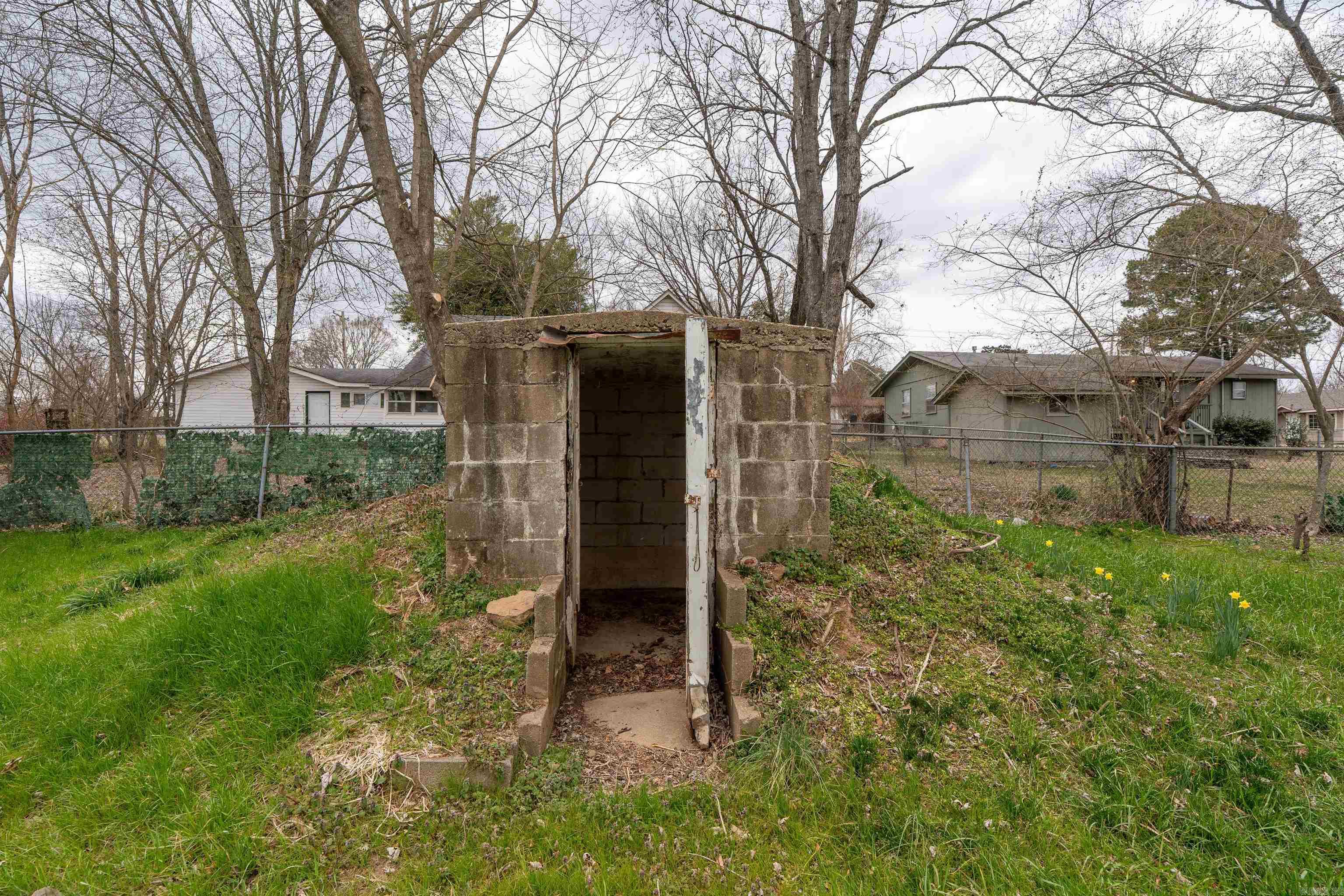 606 W North  Heber Springs, AR