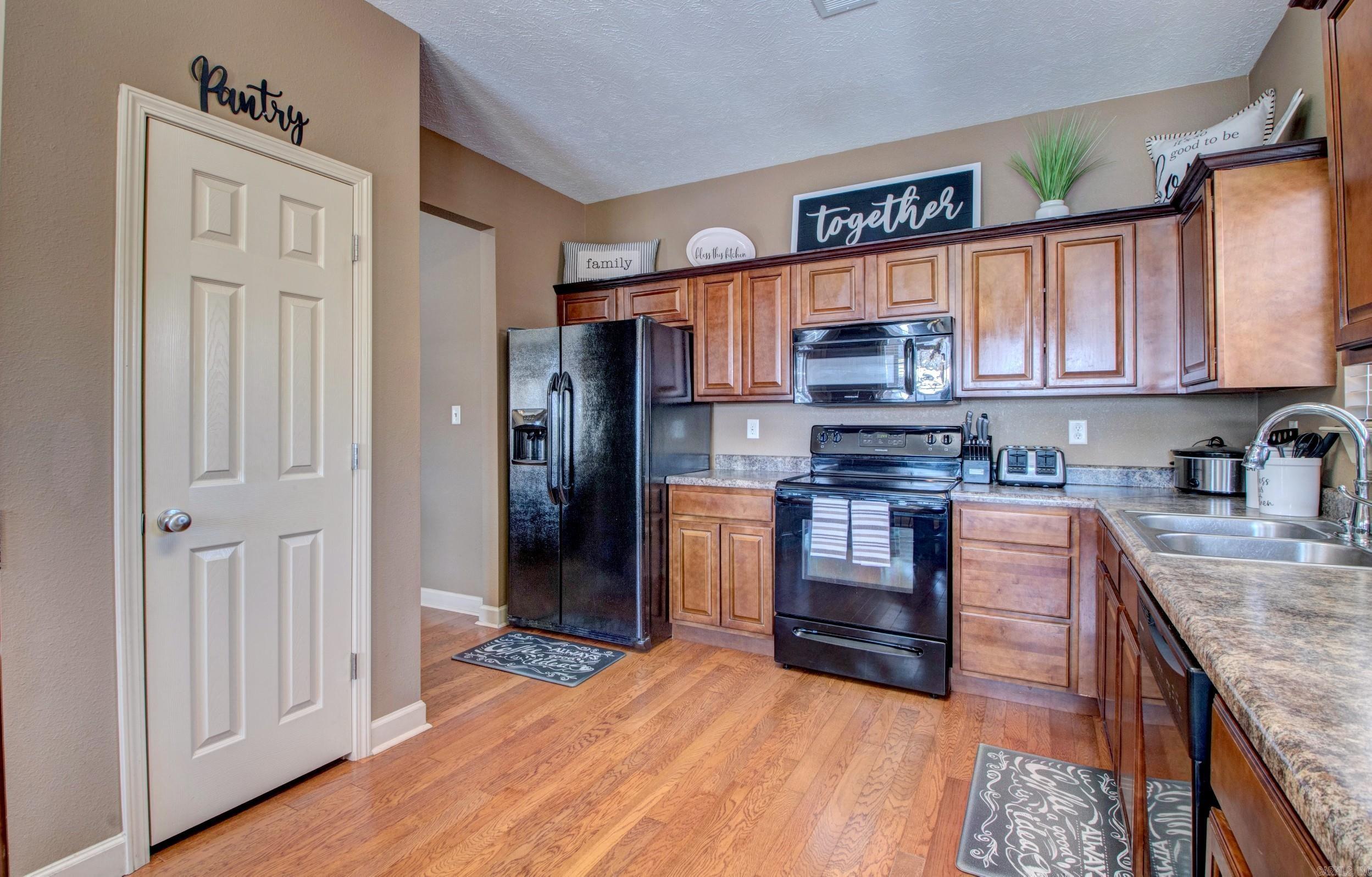 5709 Flight  Jacksonville, AR