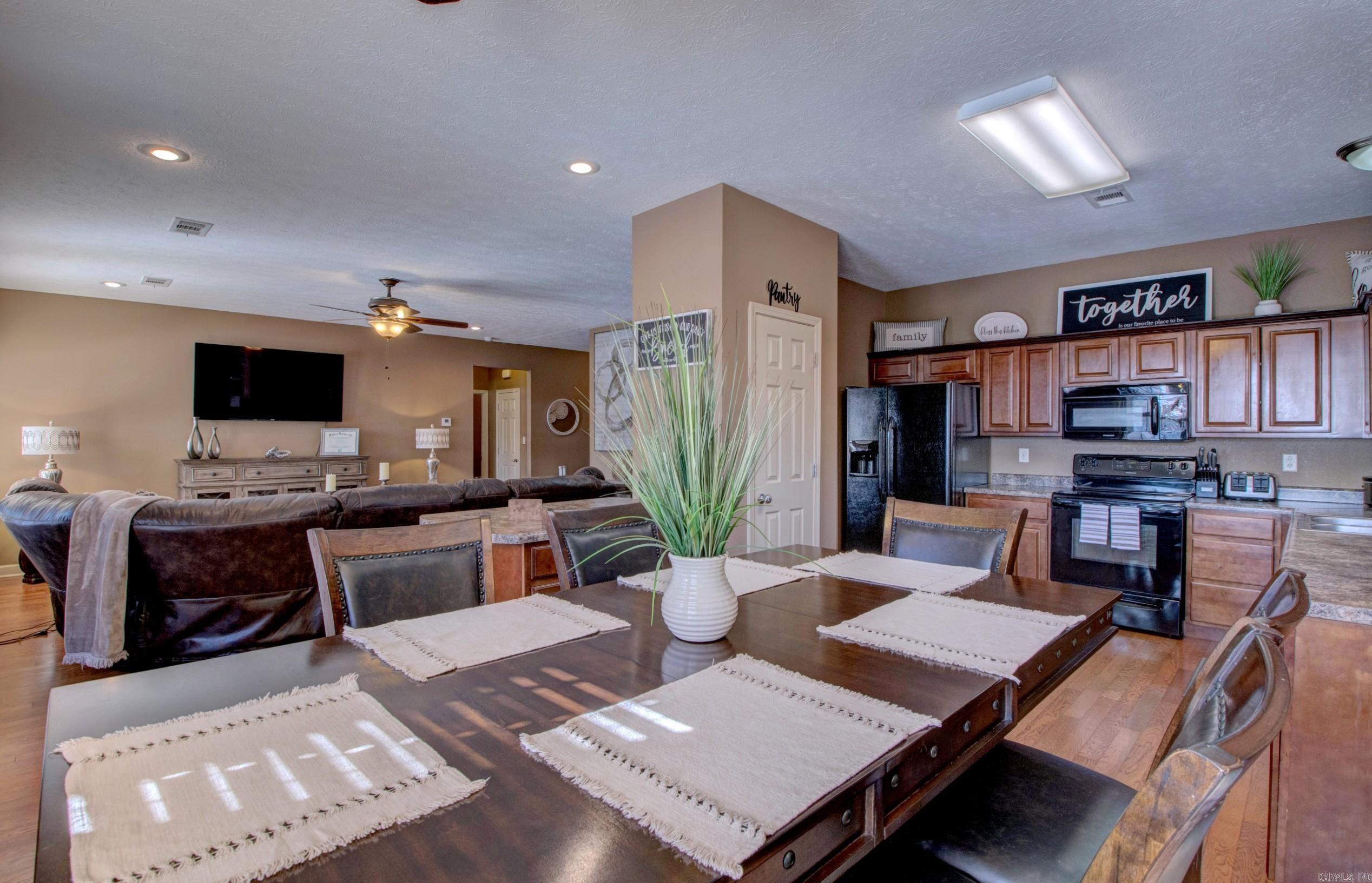 5709 Flight  Jacksonville, AR