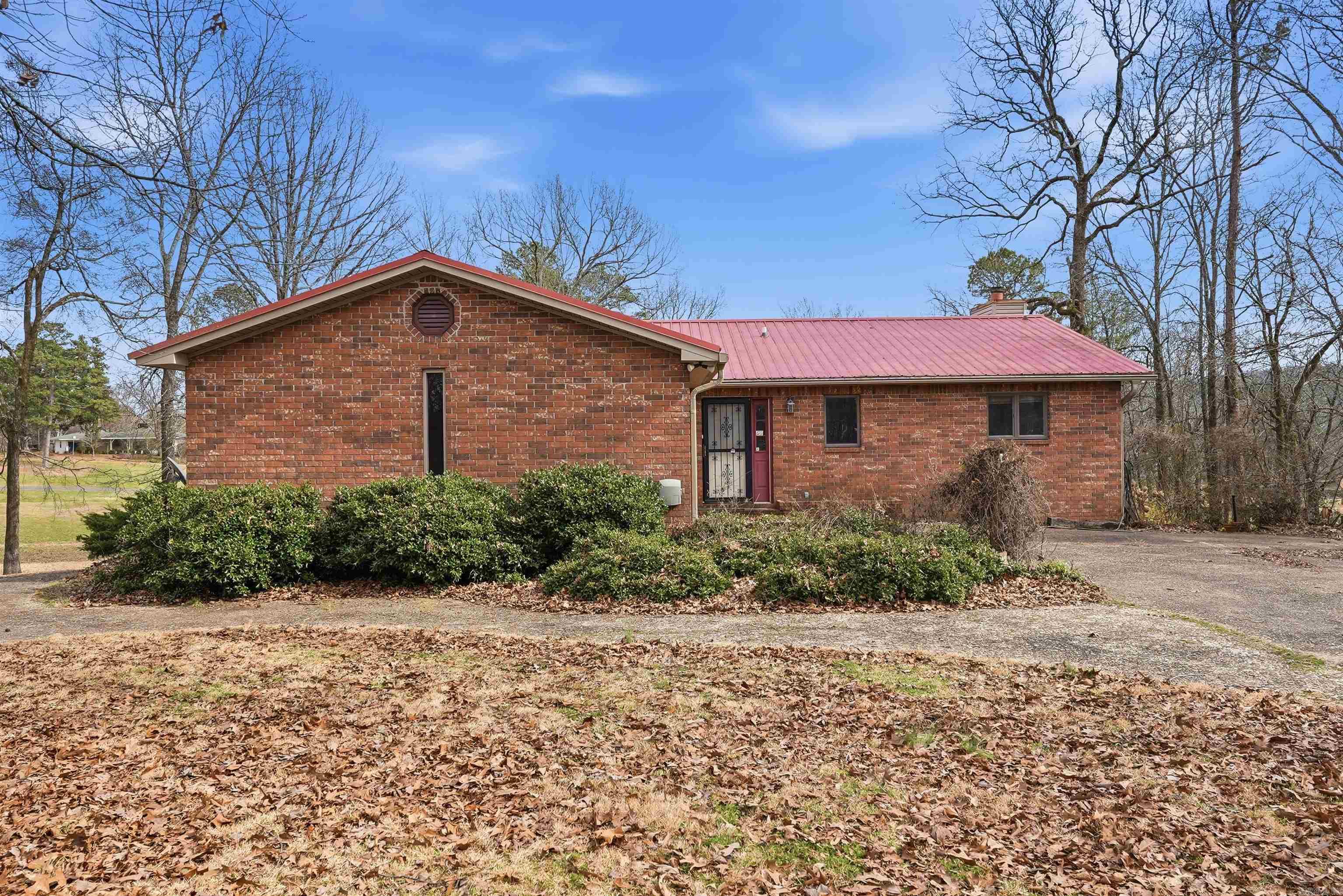 110 Fairway Ct Hot Springs, AR 71913